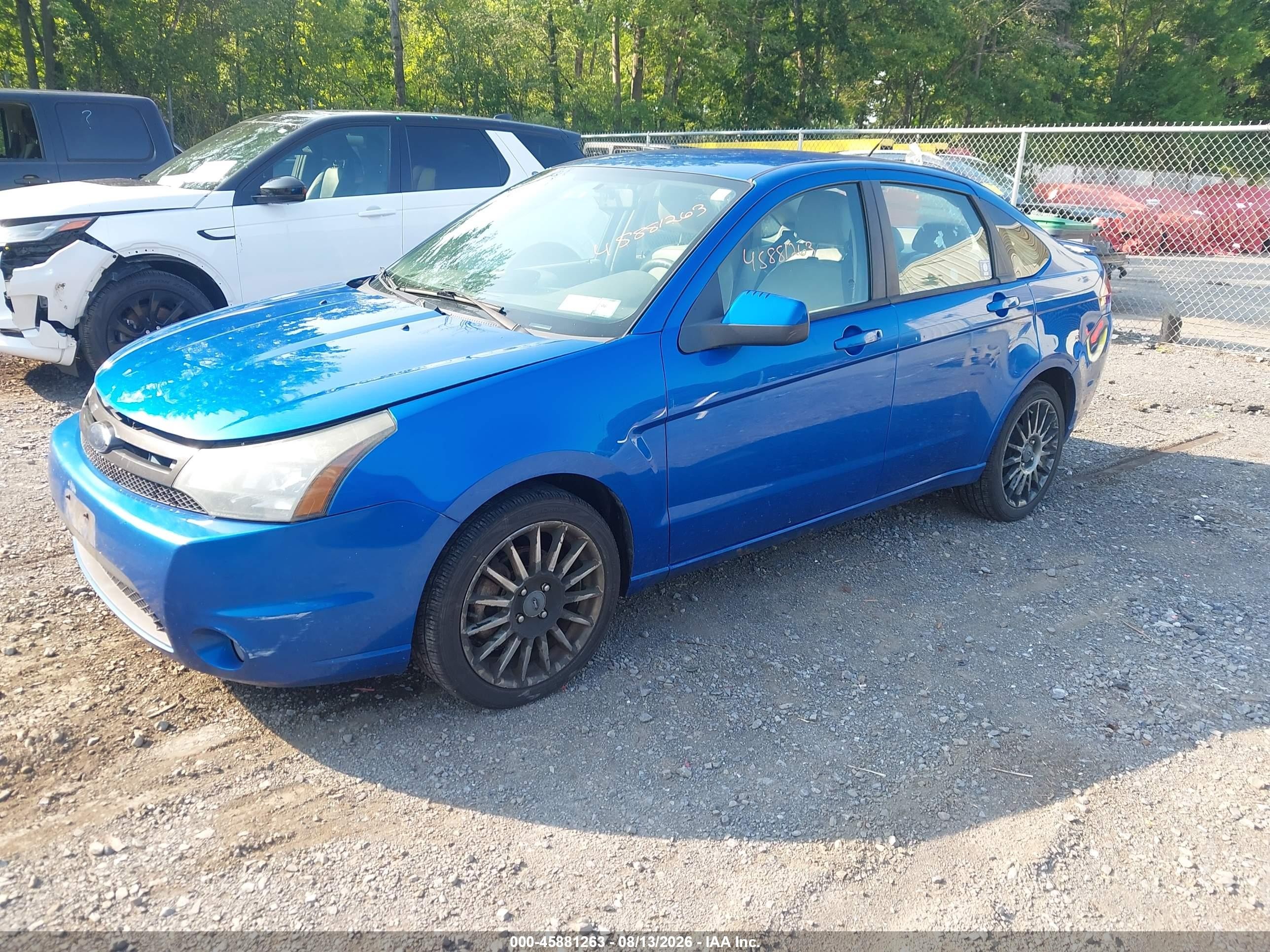 2010 Ford Focus Ses Blue vin: 1FAHP3GN6AW129110