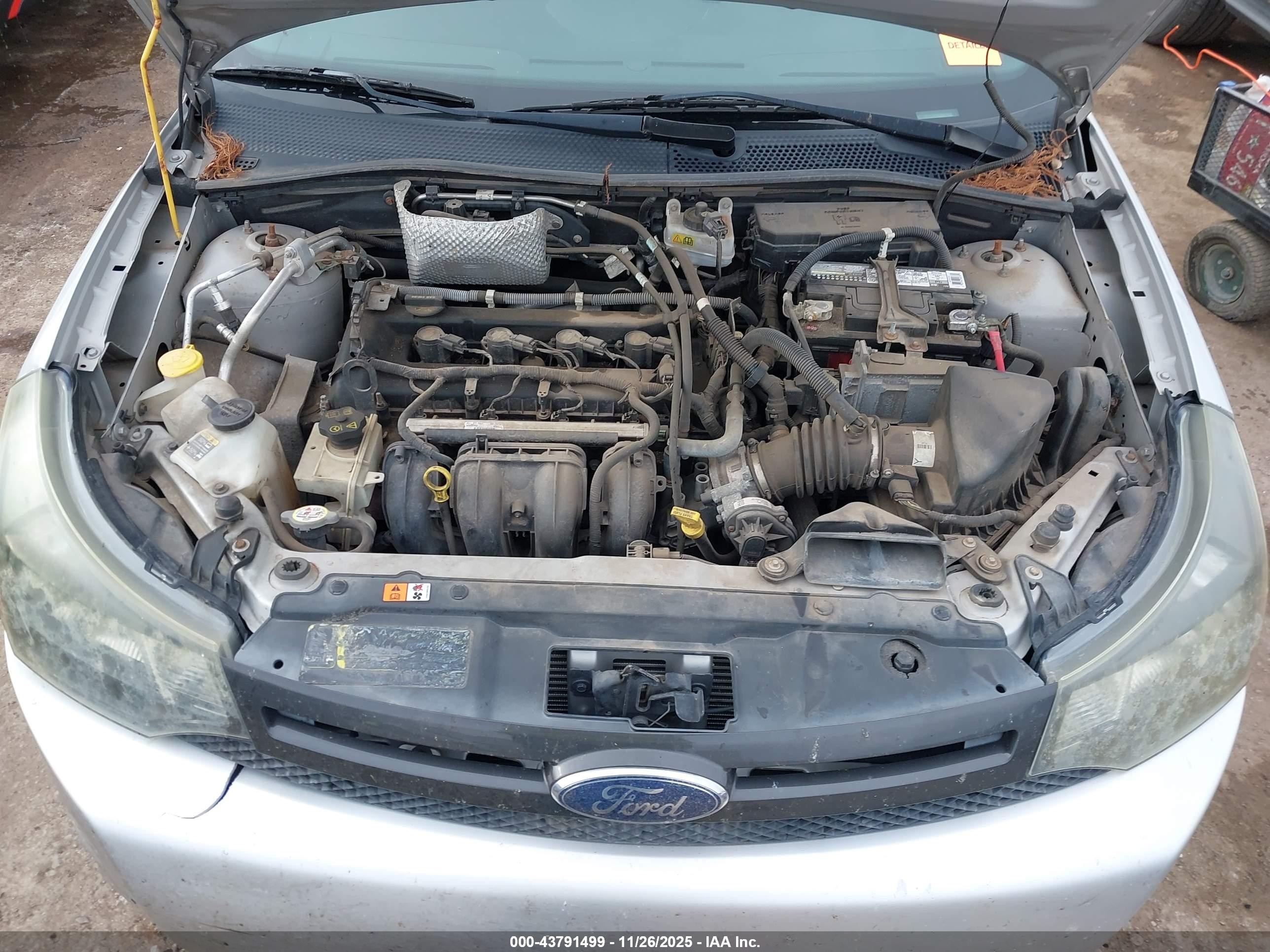 2010 Ford Focus Ses Silver vin: 1FAHP3GN6AW176041