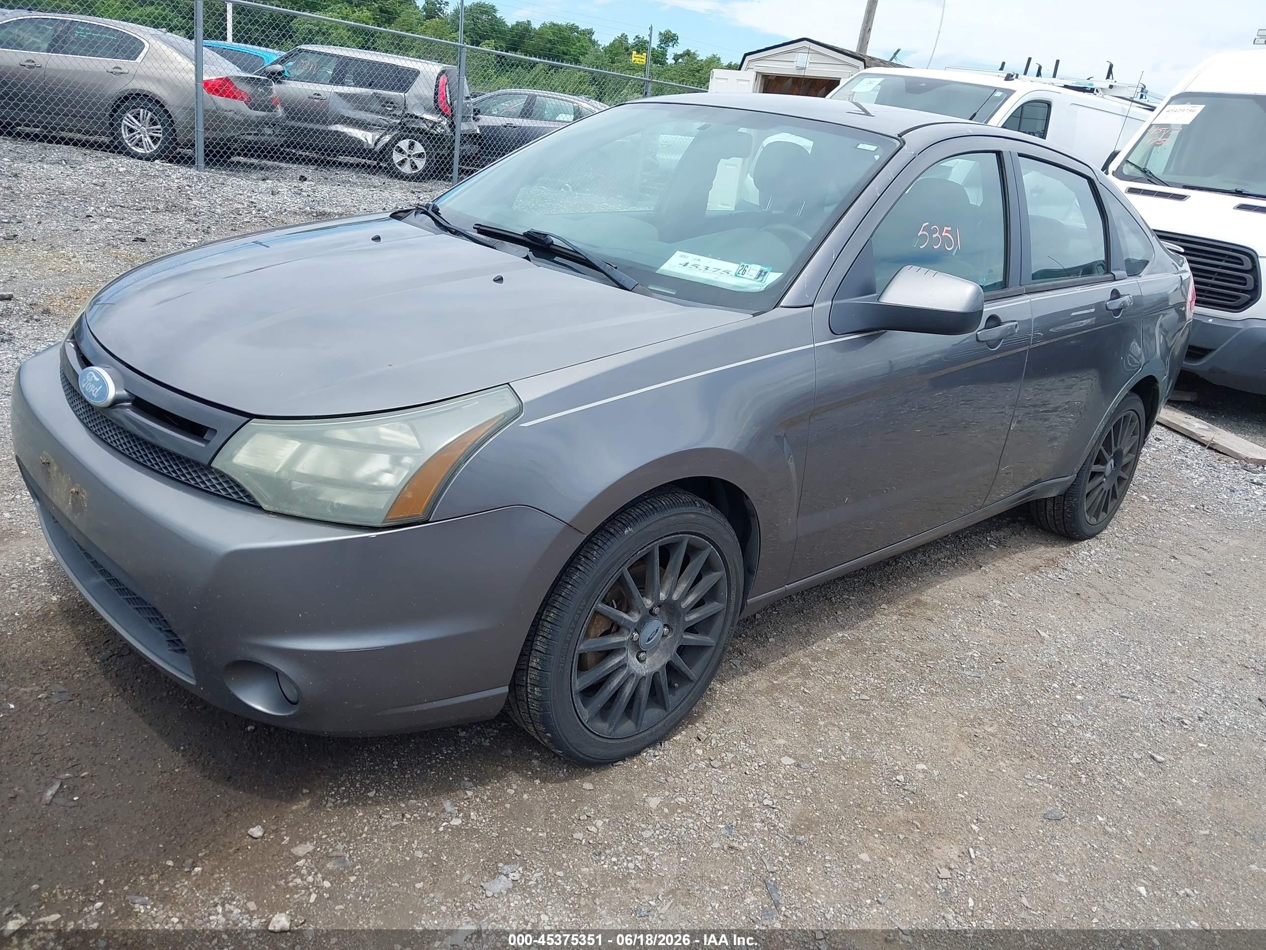 2010 Ford Focus Ses Gray vin: 1FAHP3GN6AW272168