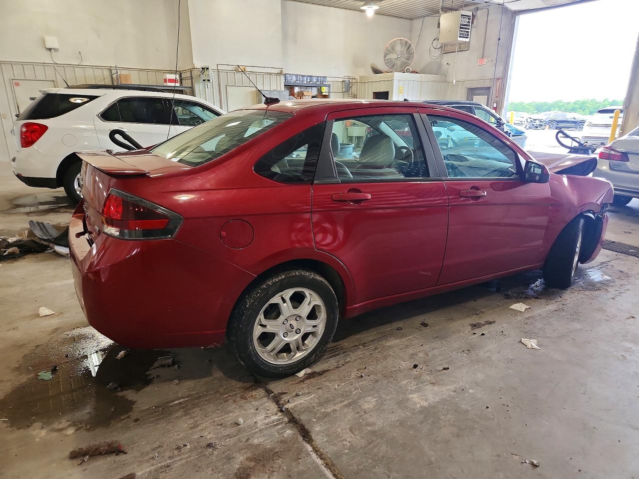 2011 Ford Focus Ses Бордовый vin: 1FAHP3GN6BW134938
