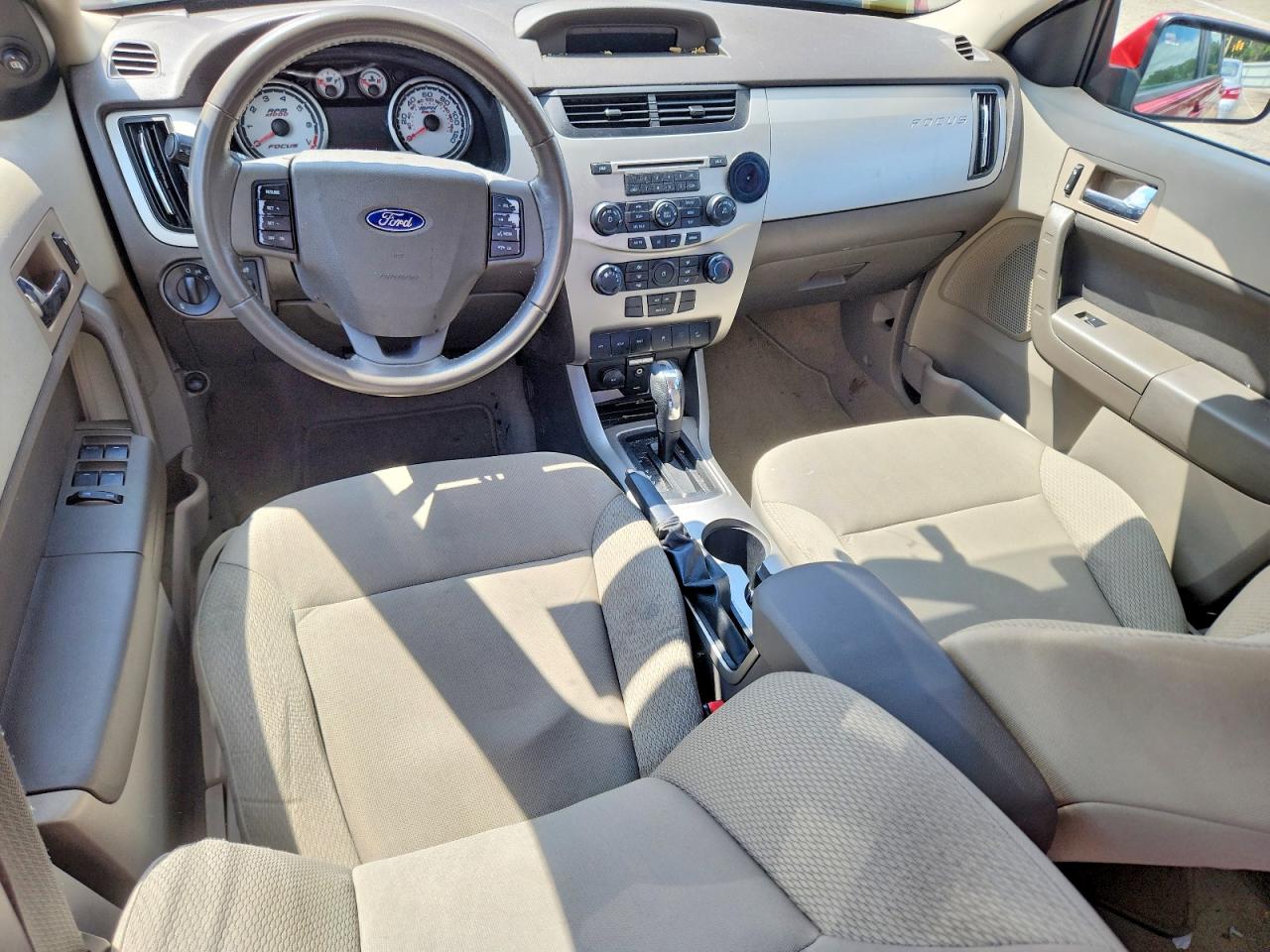 2010 Ford Focus Ses Red vin: 1FAHP3GN7AW183239