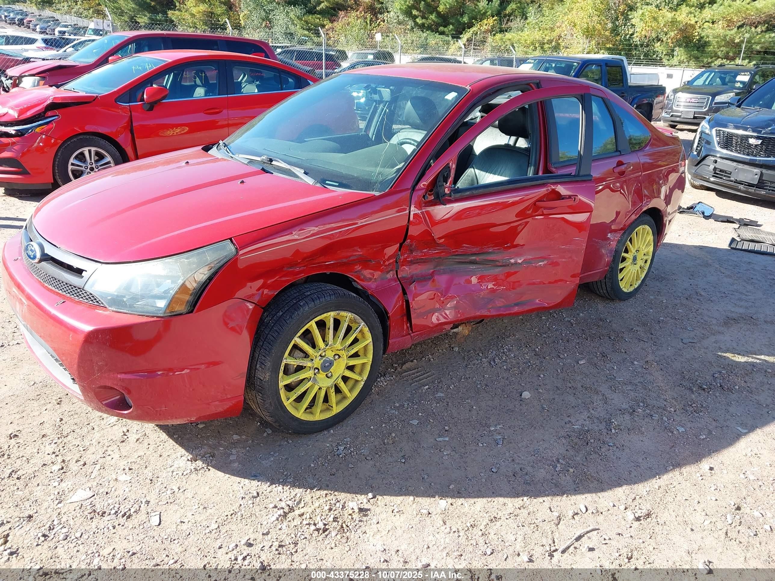 2010 Ford Focus Ses Red vin: 1FAHP3GN7AW287990