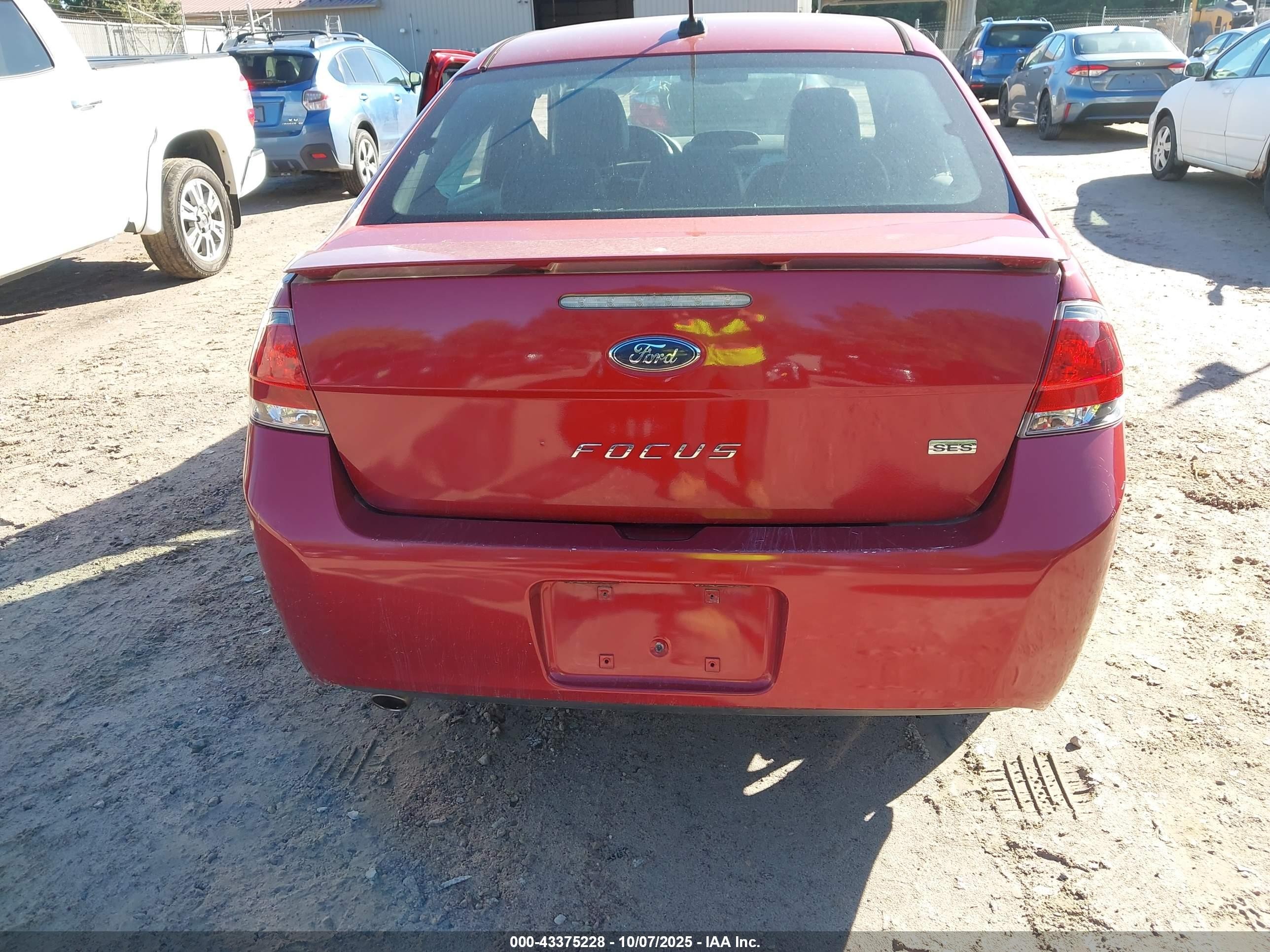 2010 Ford Focus Ses Red vin: 1FAHP3GN7AW287990