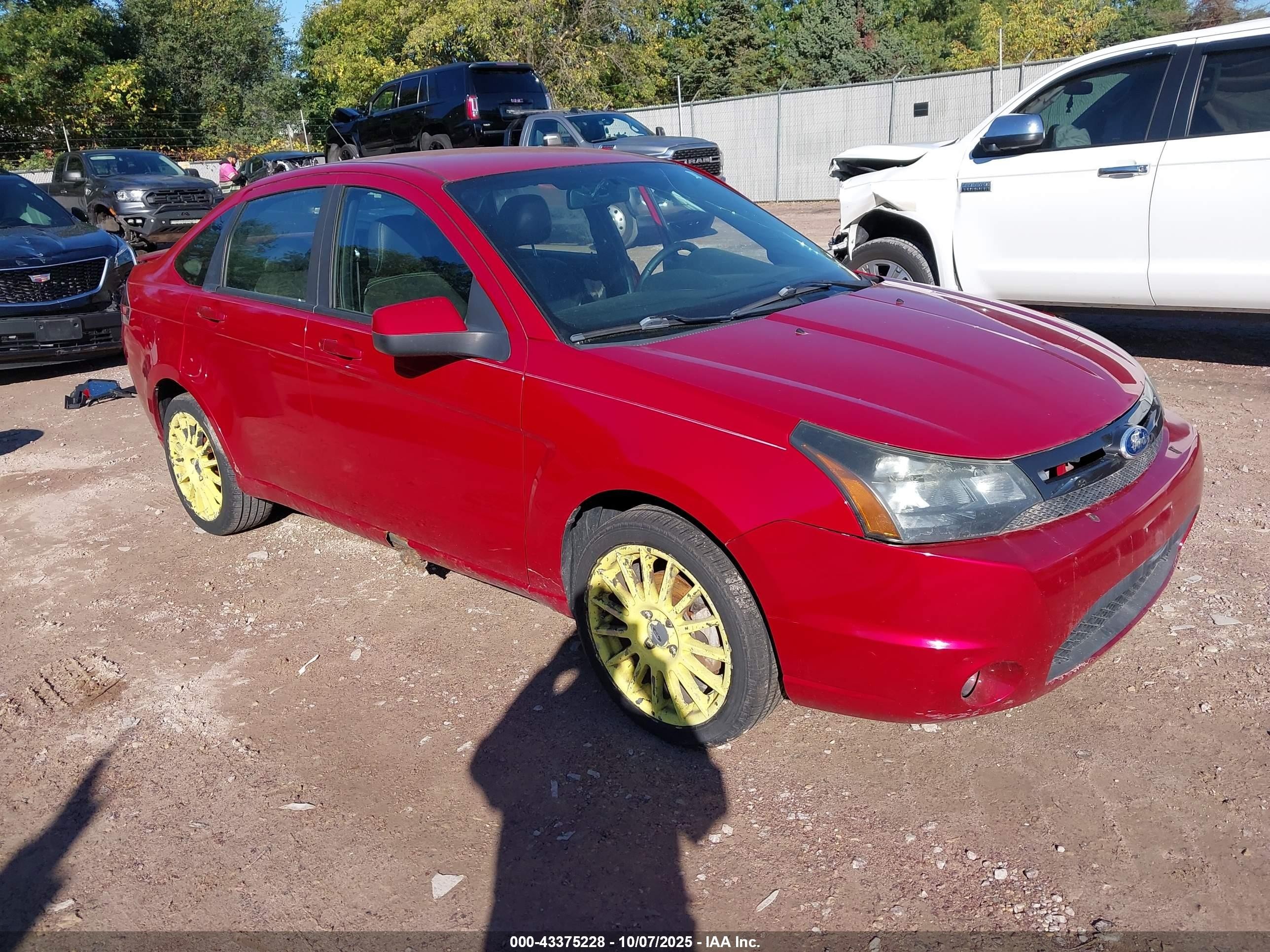 2010 Ford Focus Ses Red vin: 1FAHP3GN7AW287990