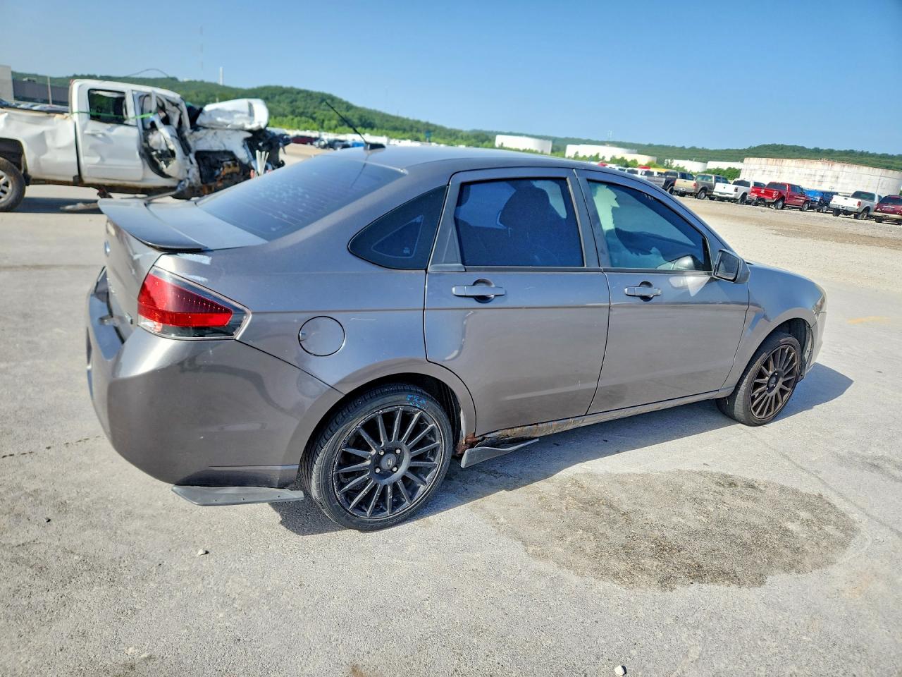 2010 Ford Focus Ses Silver vin: 1FAHP3GN9AW114617