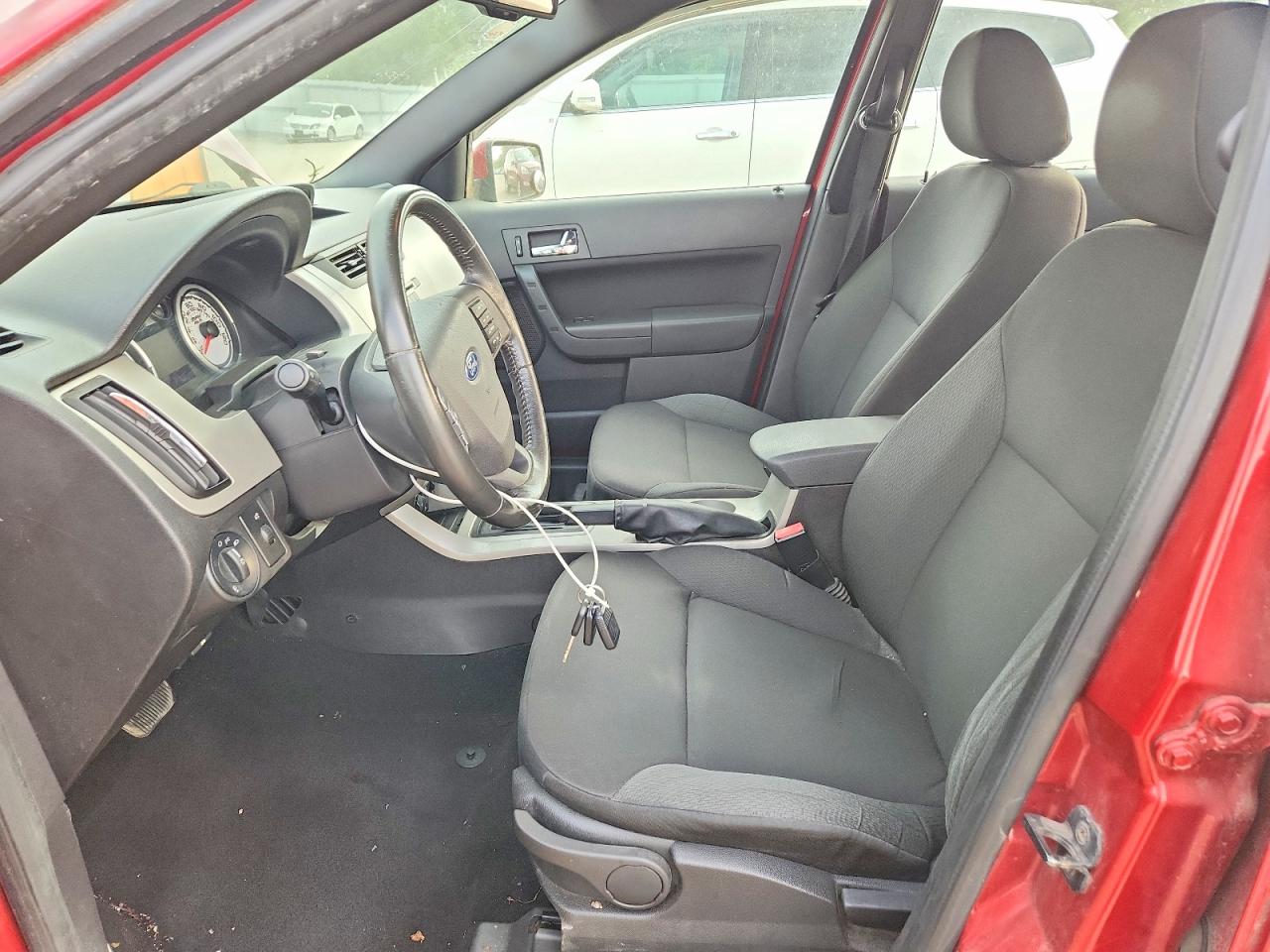 2010 Ford Focus Ses Burgundy vin: 1FAHP3GN9AW170041