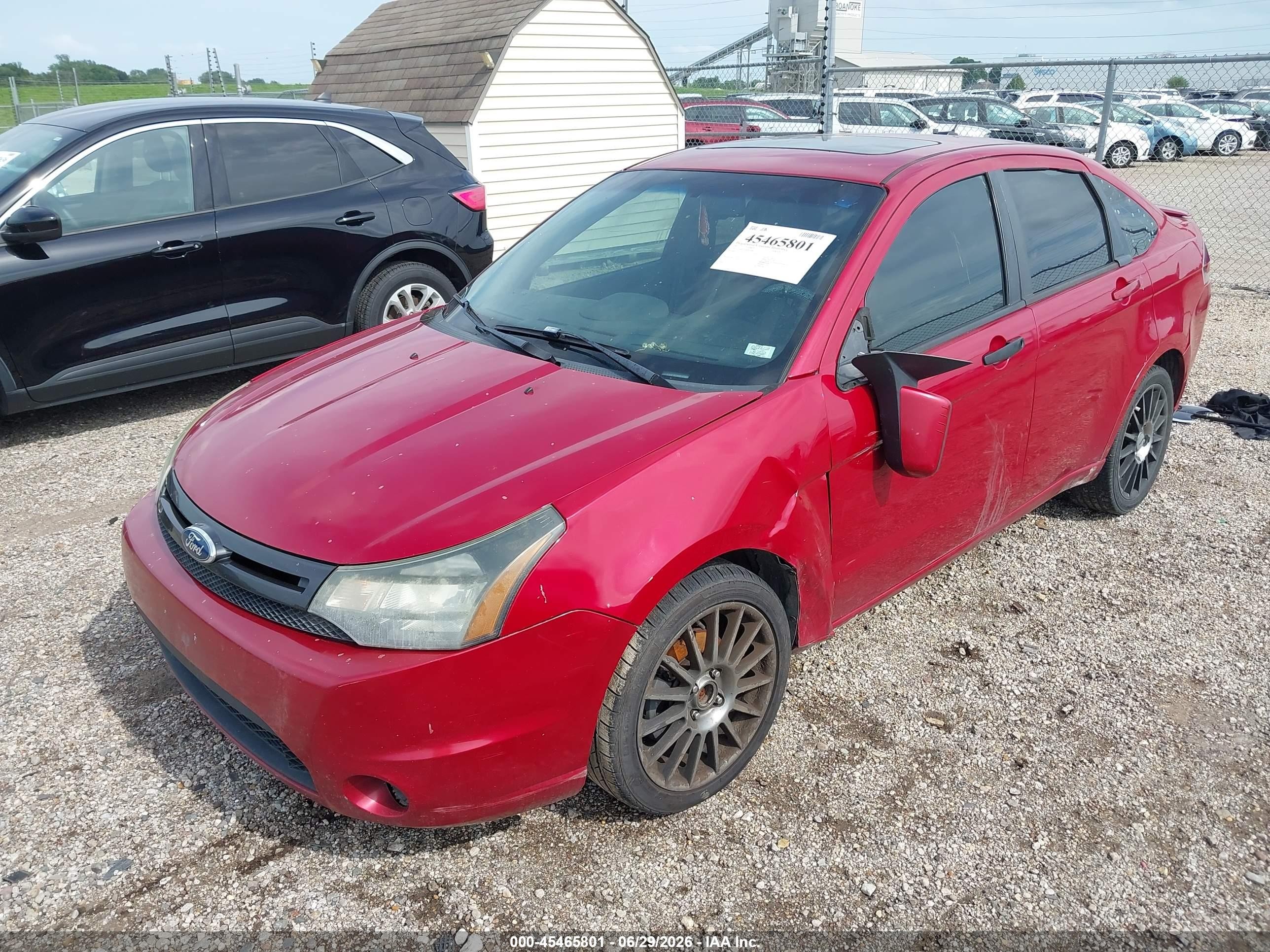 2011 Ford Focus Ses Red vin: 1FAHP3GN9BW148462