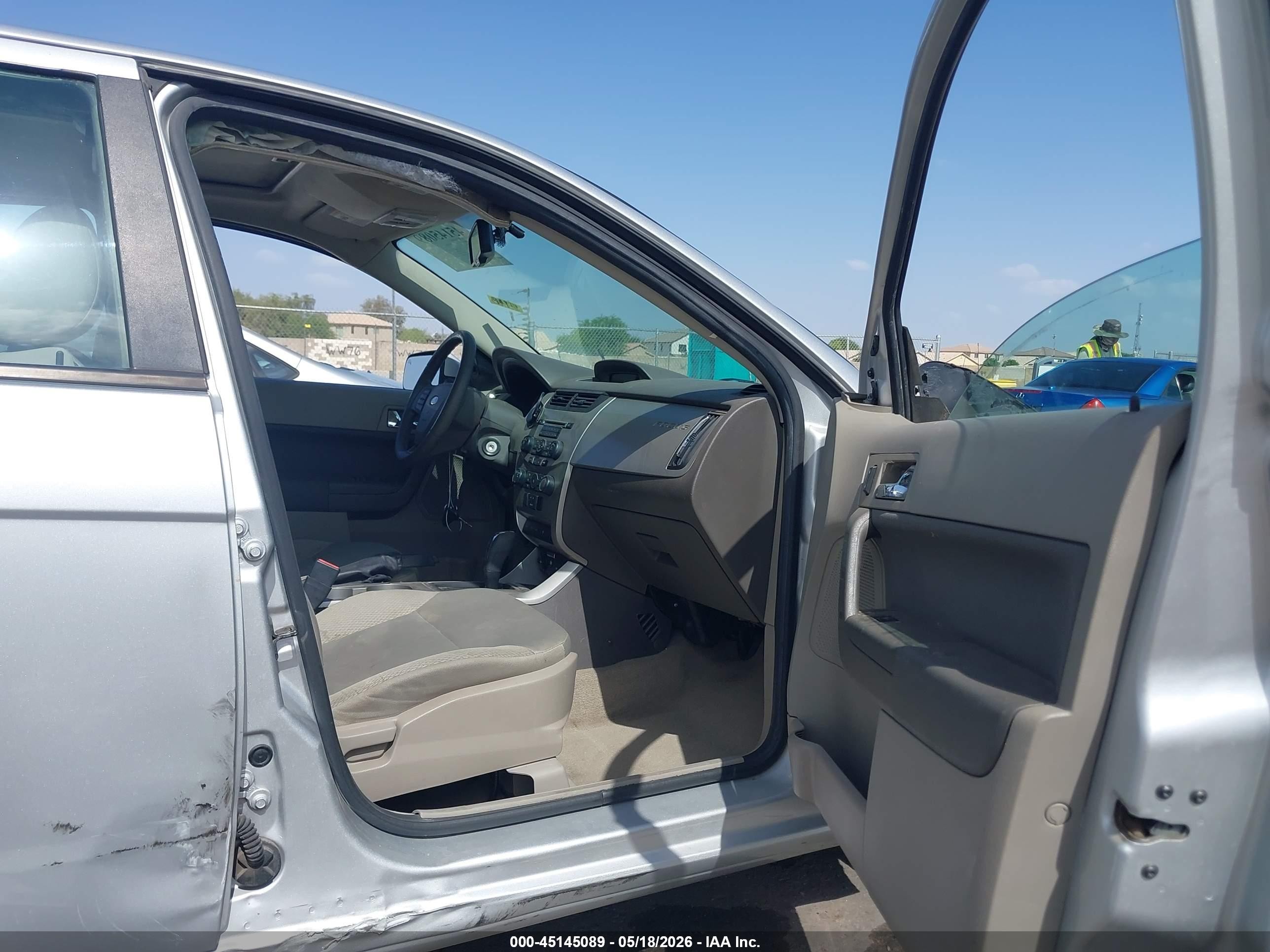 2011 Ford Focus Ses Silver vin: 1FAHP3GN9BW184636