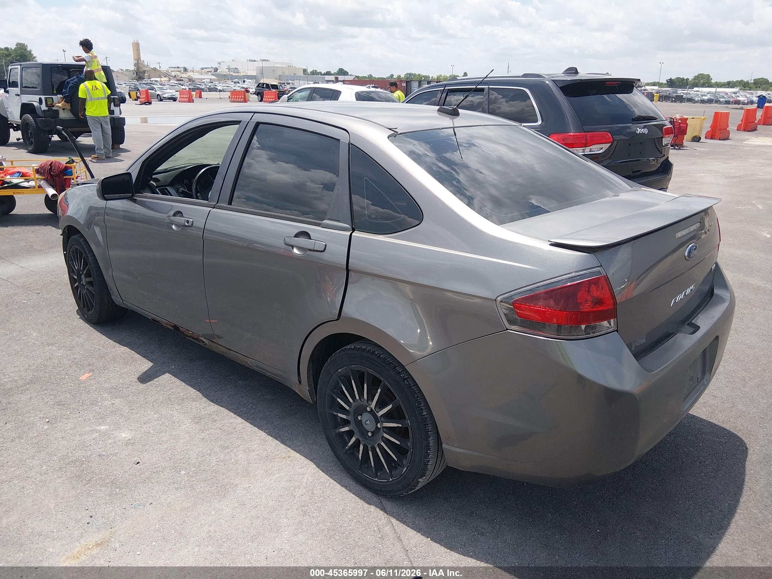 2010 Ford Focus Ses Gray vin: 1FAHP3GNXAW199550