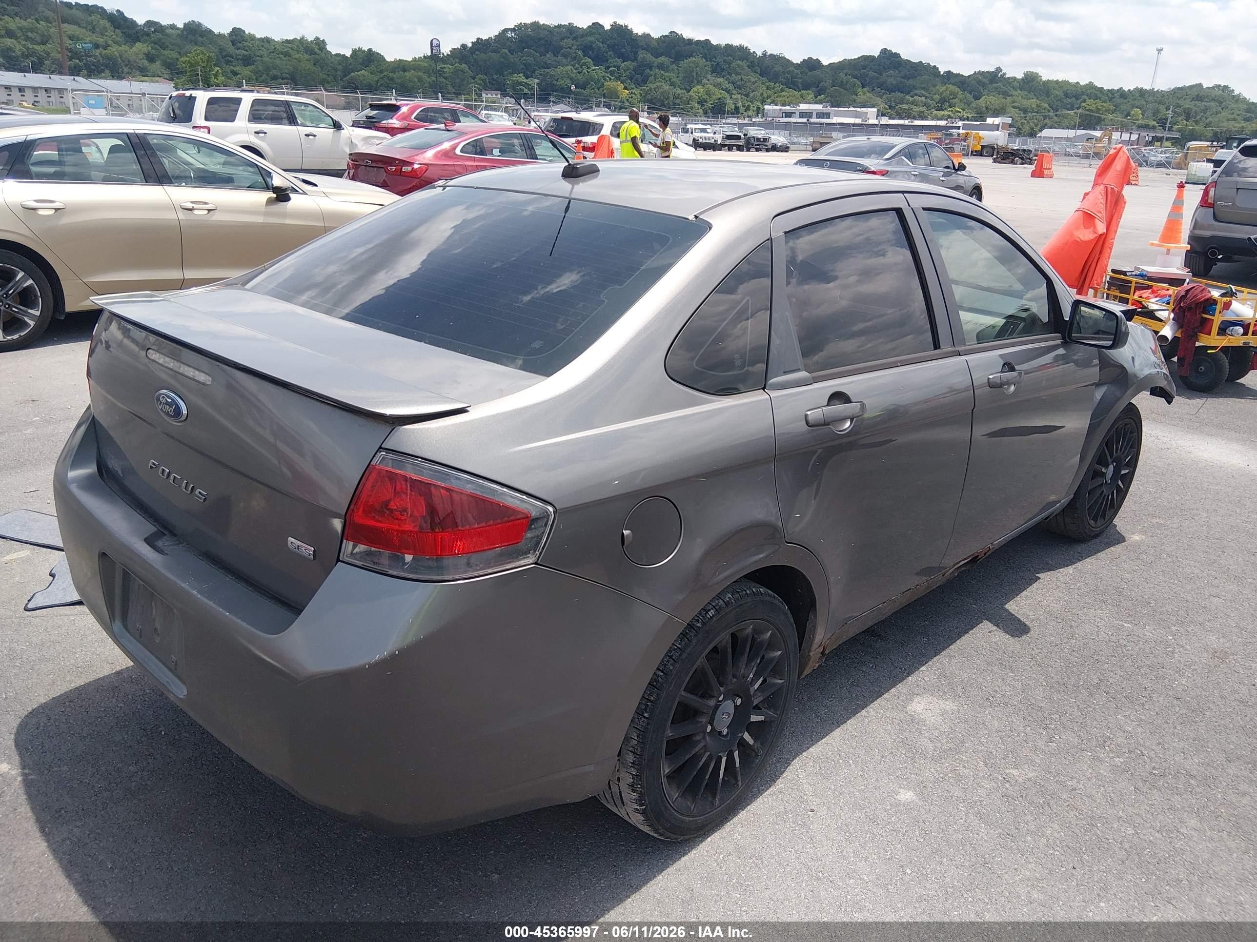 2010 Ford Focus Ses Gray vin: 1FAHP3GNXAW199550