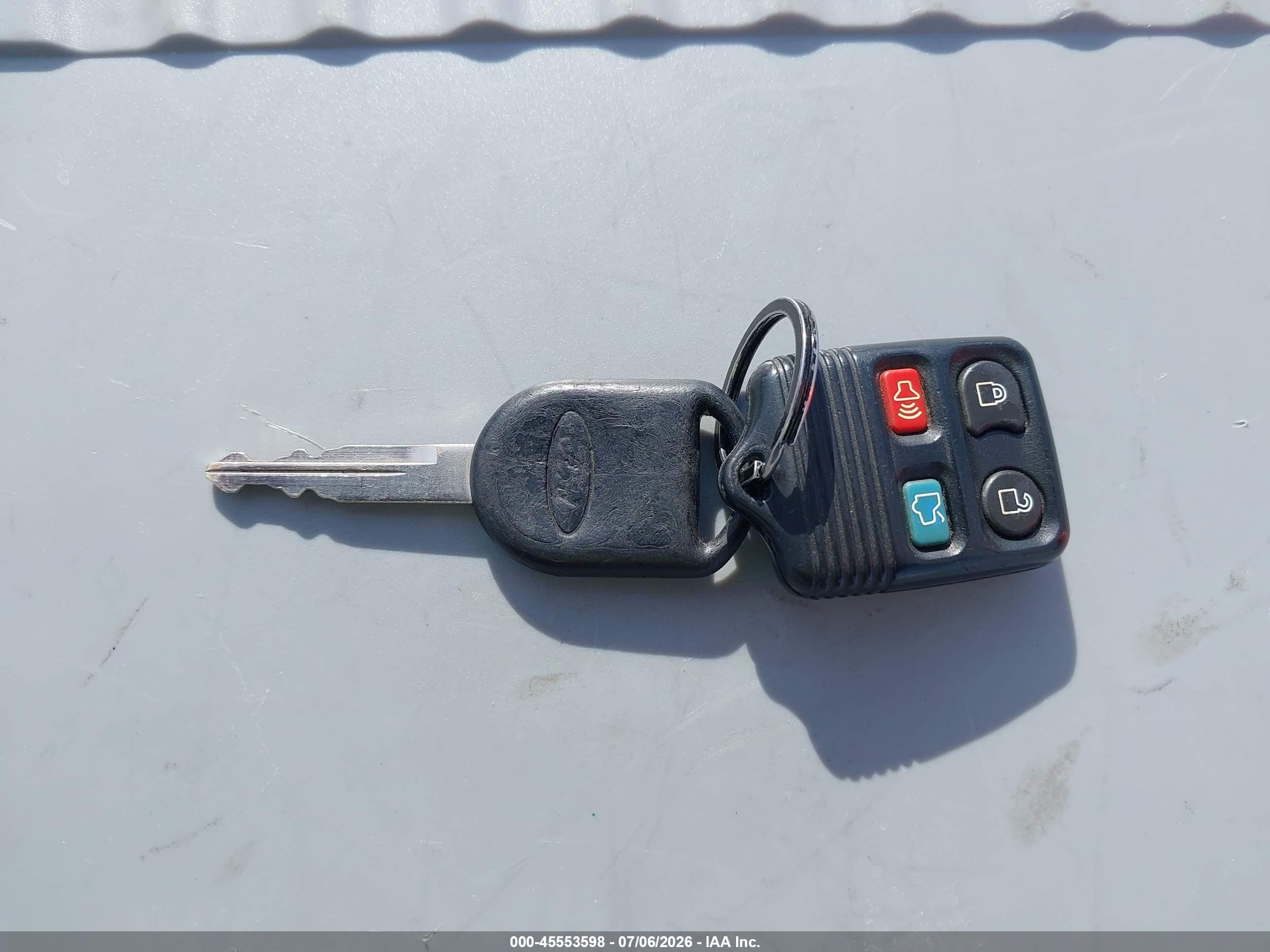 2010 Ford Focus Ses Red vin: 1FAHP3GNXAW292603