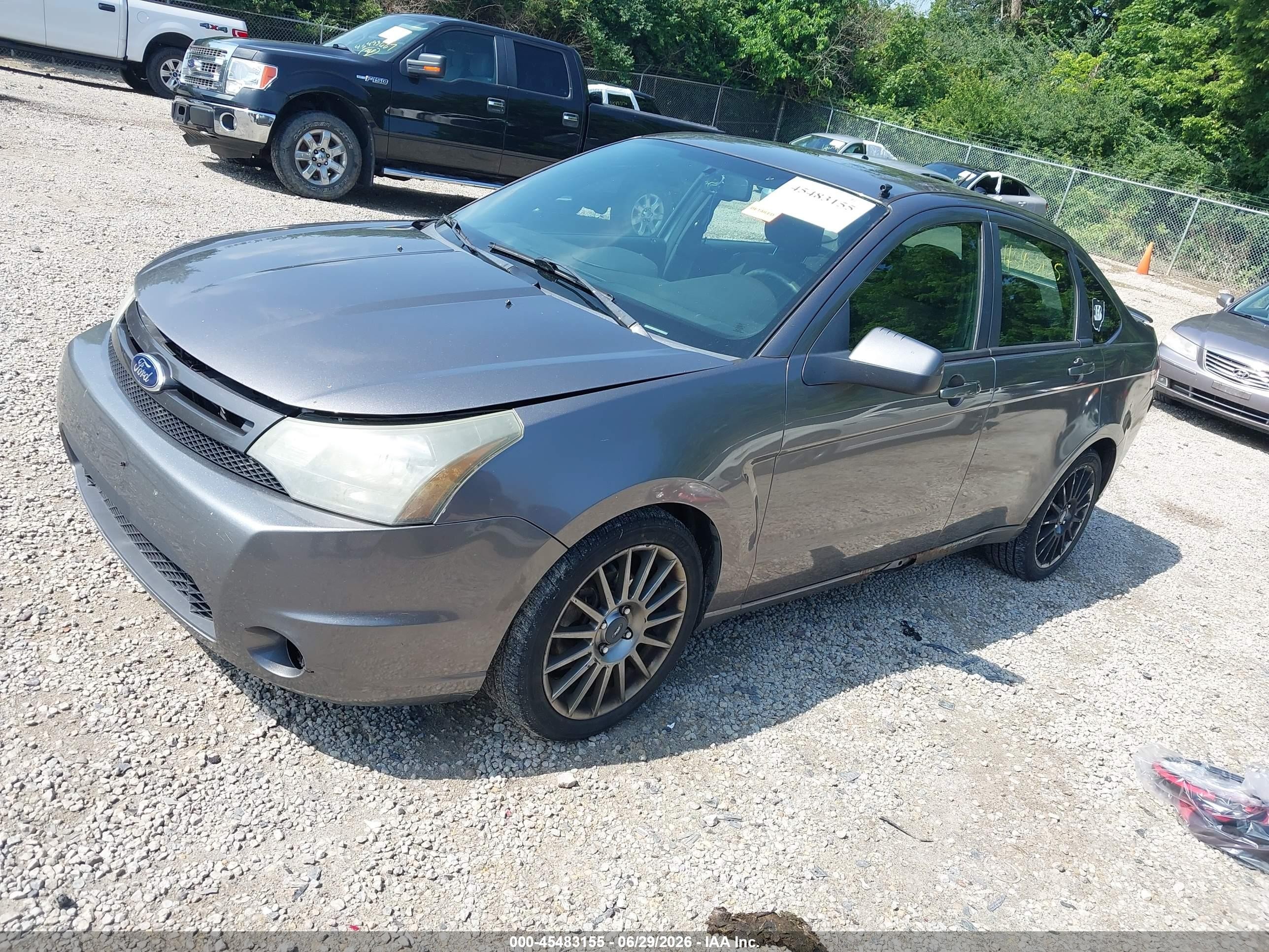 2011 Ford Focus Ses Gray vin: 1FAHP3GNXBW162595
