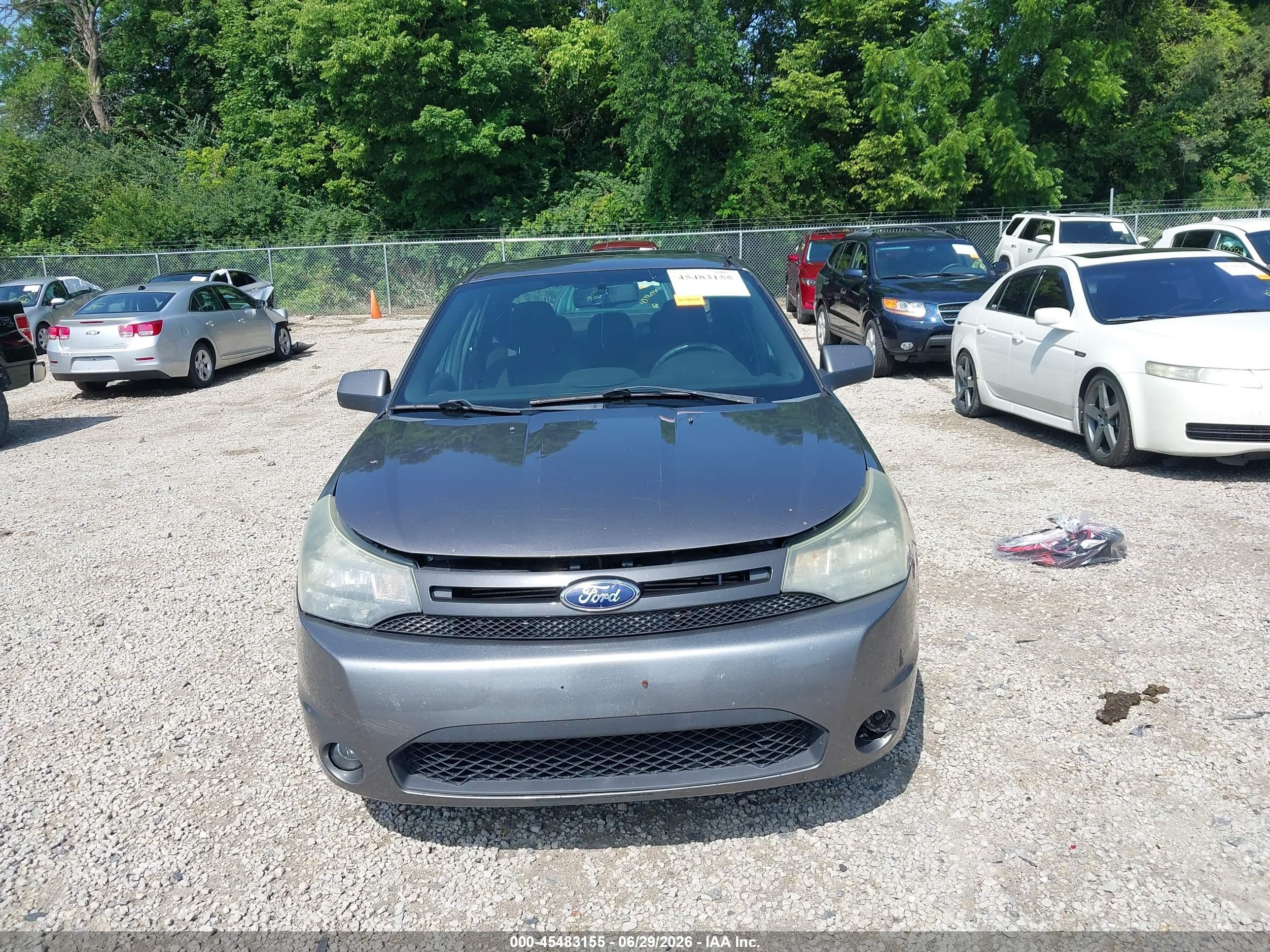 2011 Ford Focus Ses Gray vin: 1FAHP3GNXBW162595