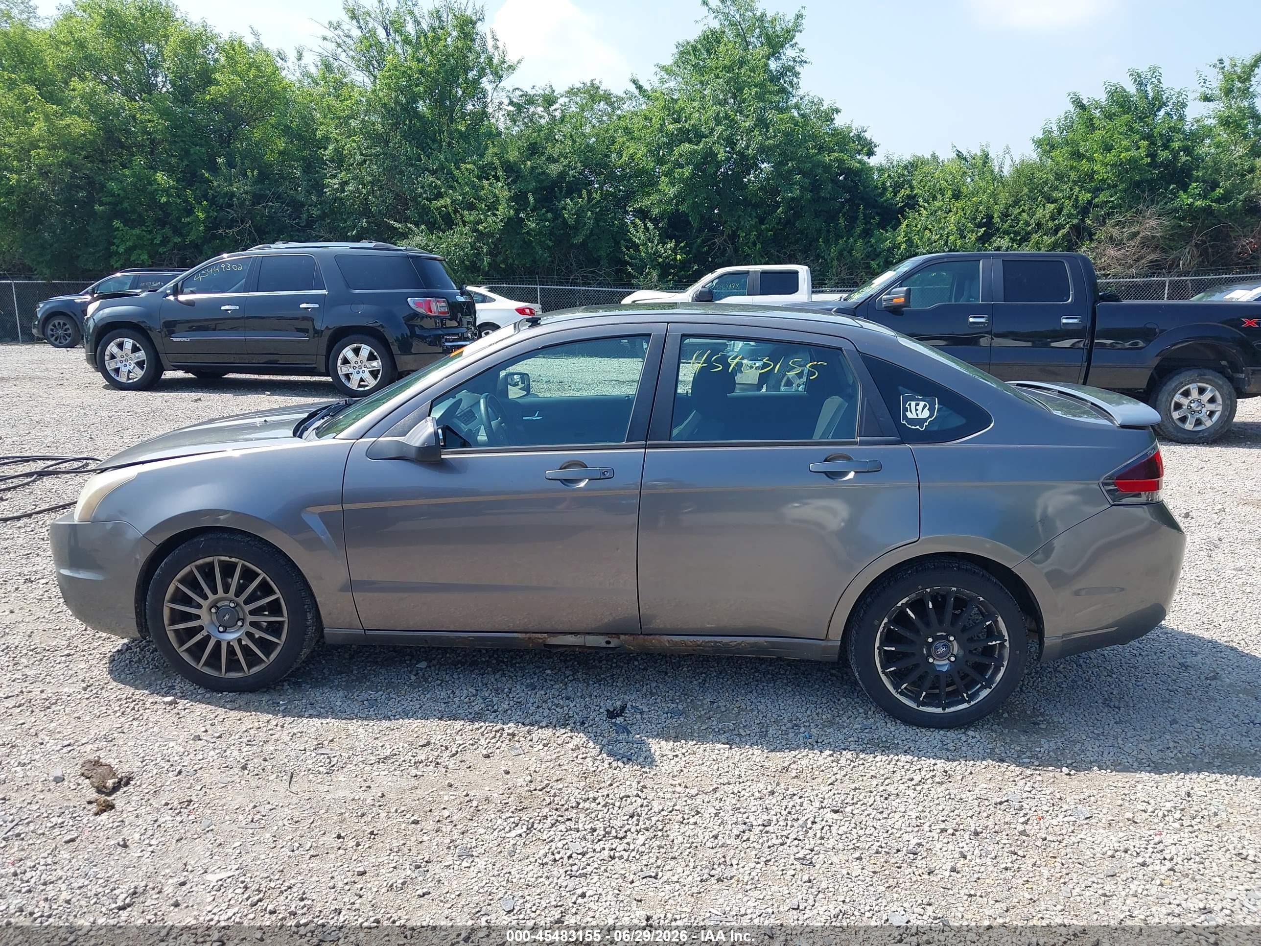 2011 Ford Focus Ses Gray vin: 1FAHP3GNXBW162595
