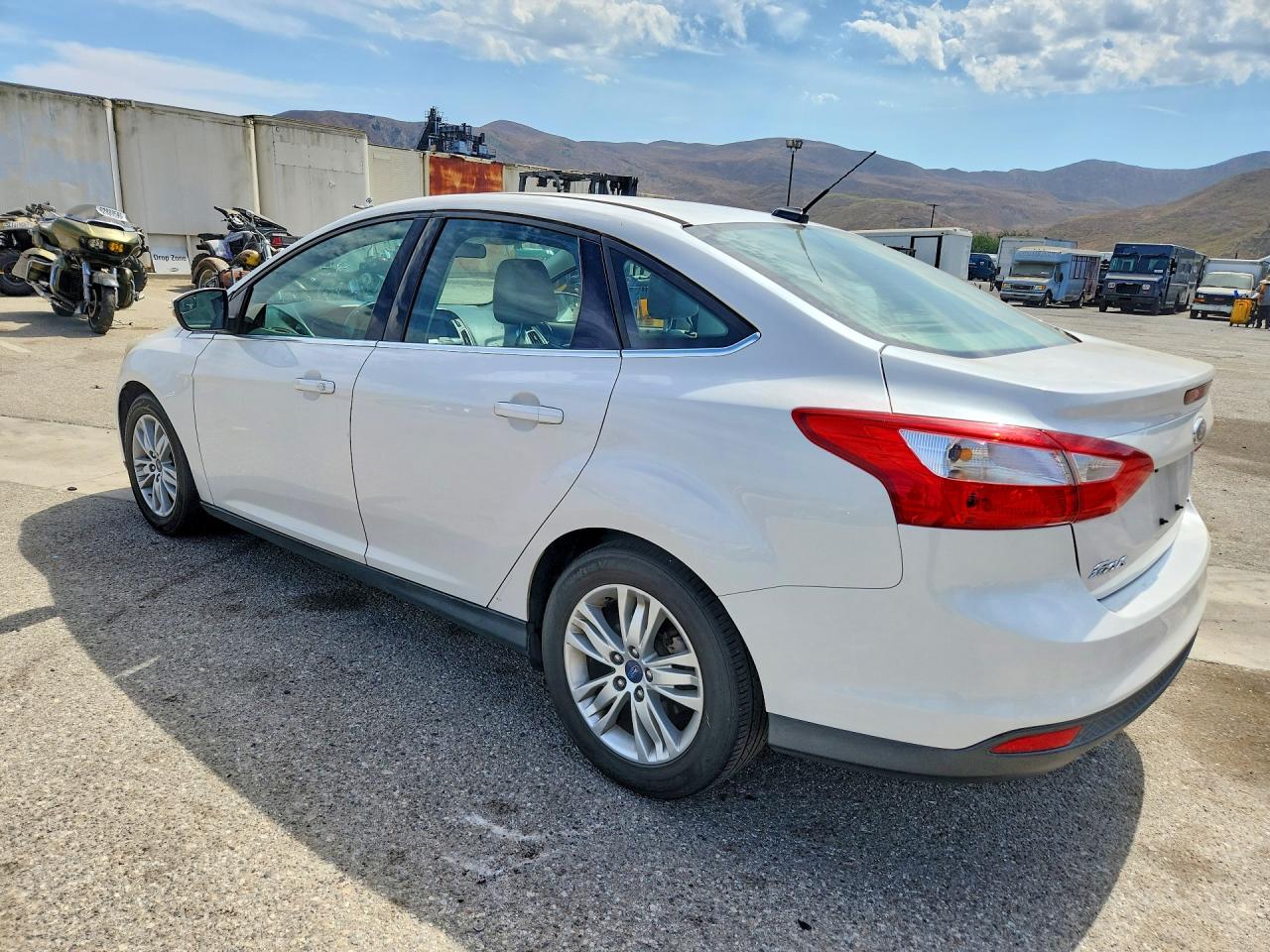2012 Ford Focus Sel Белый vin: 1FAHP3H20CL152472