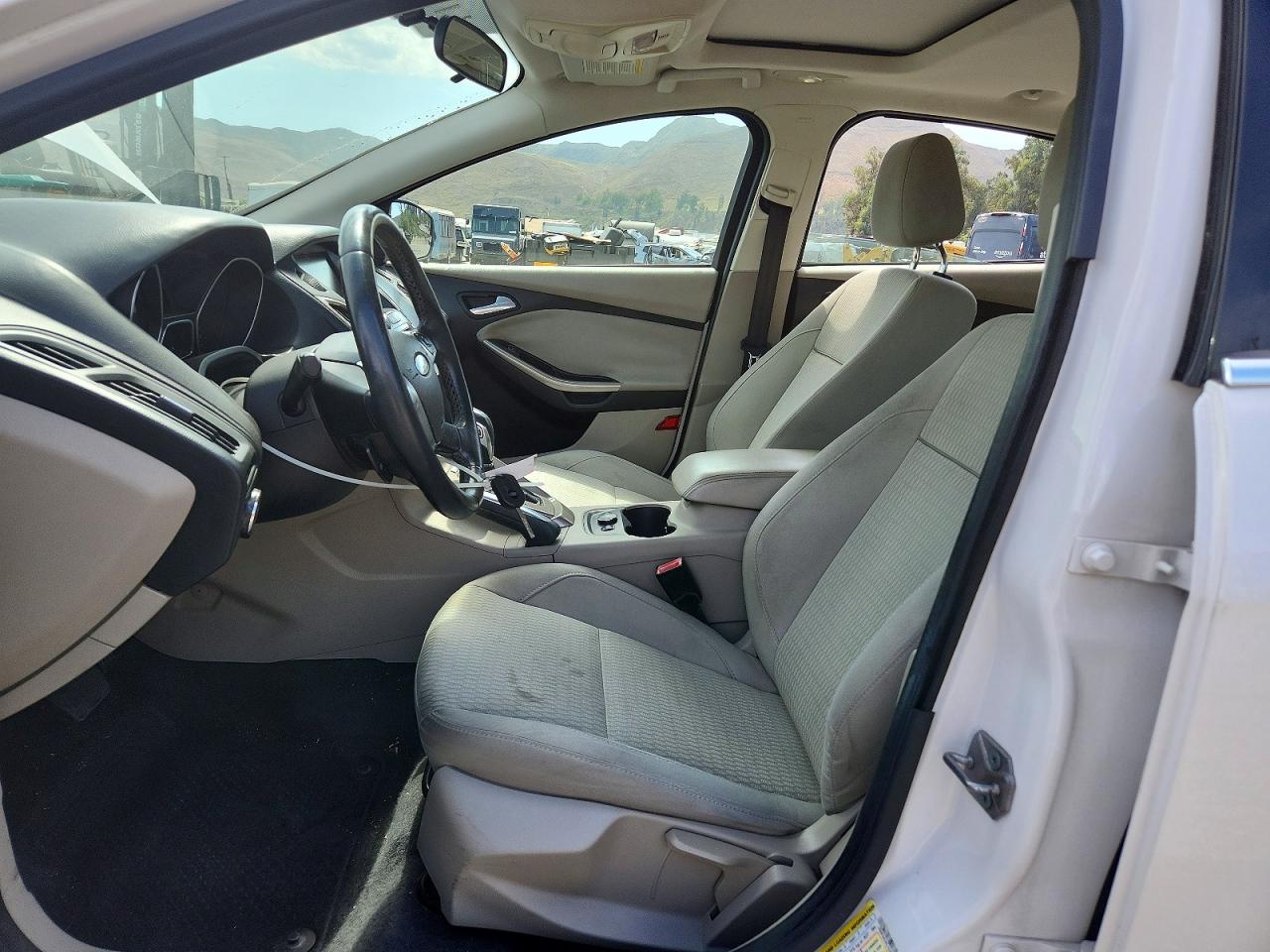 2012 Ford Focus Sel Белый vin: 1FAHP3H20CL152472