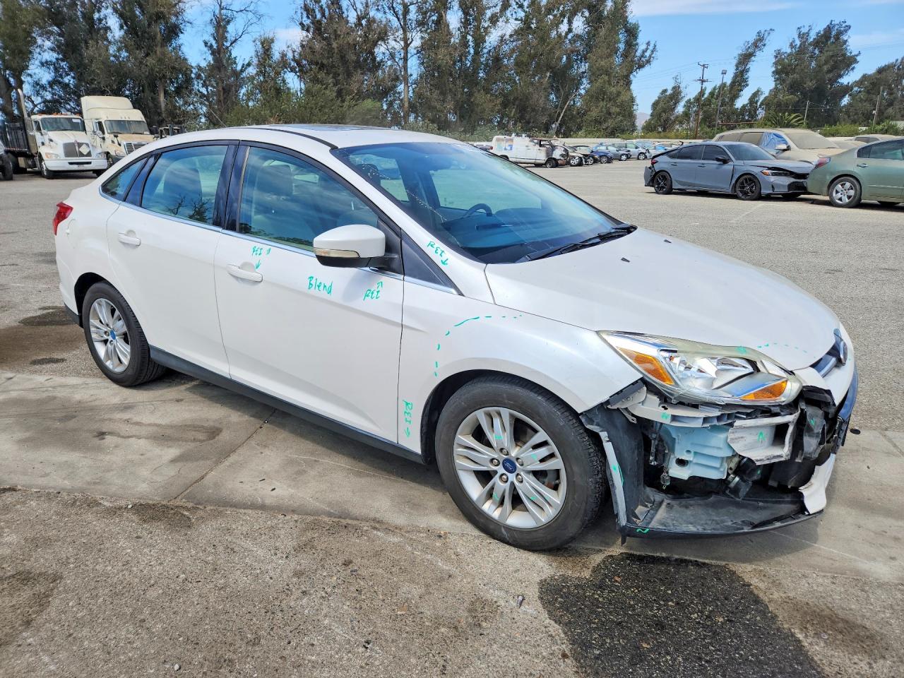 2012 Ford Focus Sel Белый vin: 1FAHP3H20CL152472