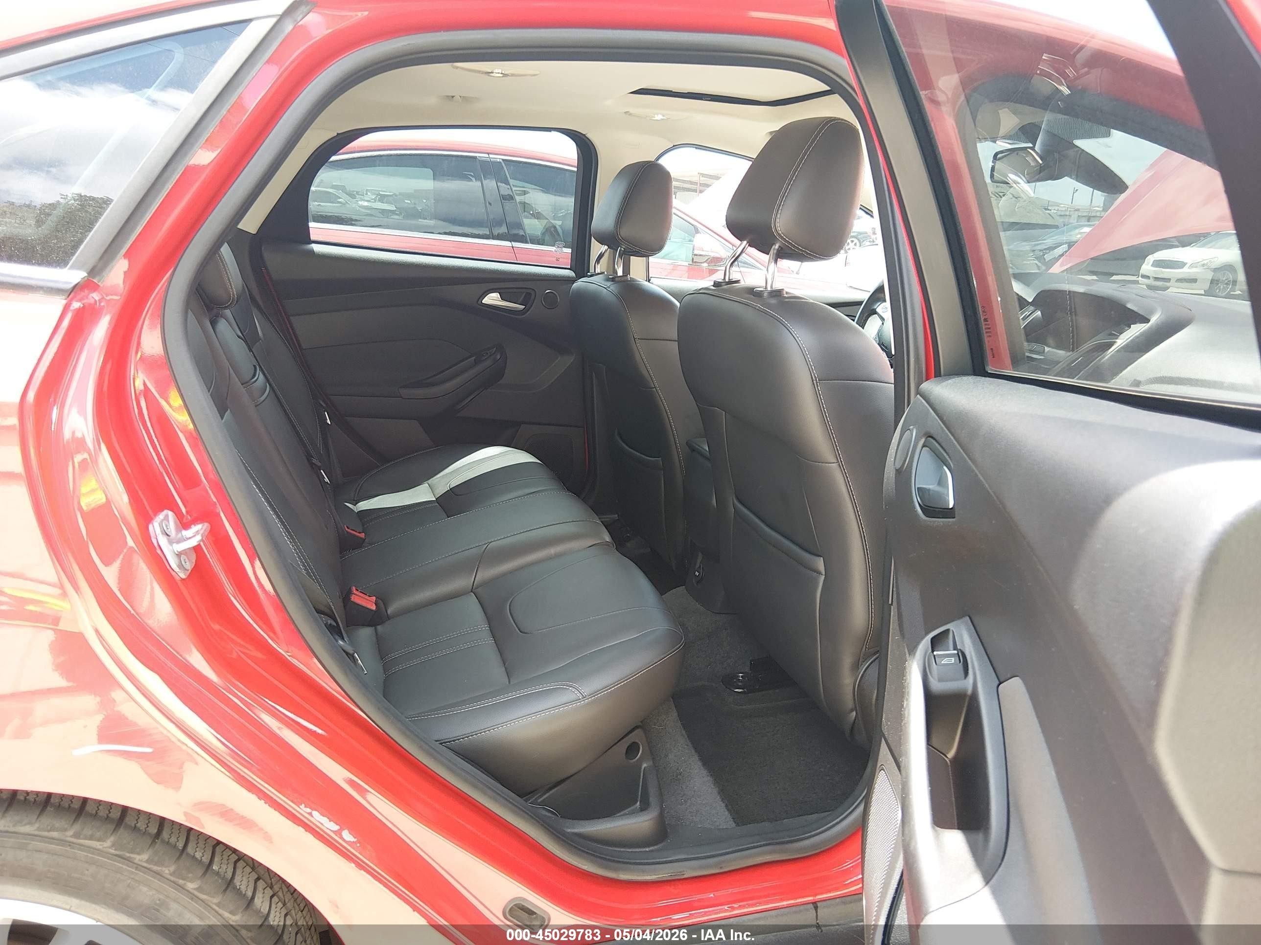 2012 Ford Focus Sel Красный vin: 1FAHP3H20CL172866