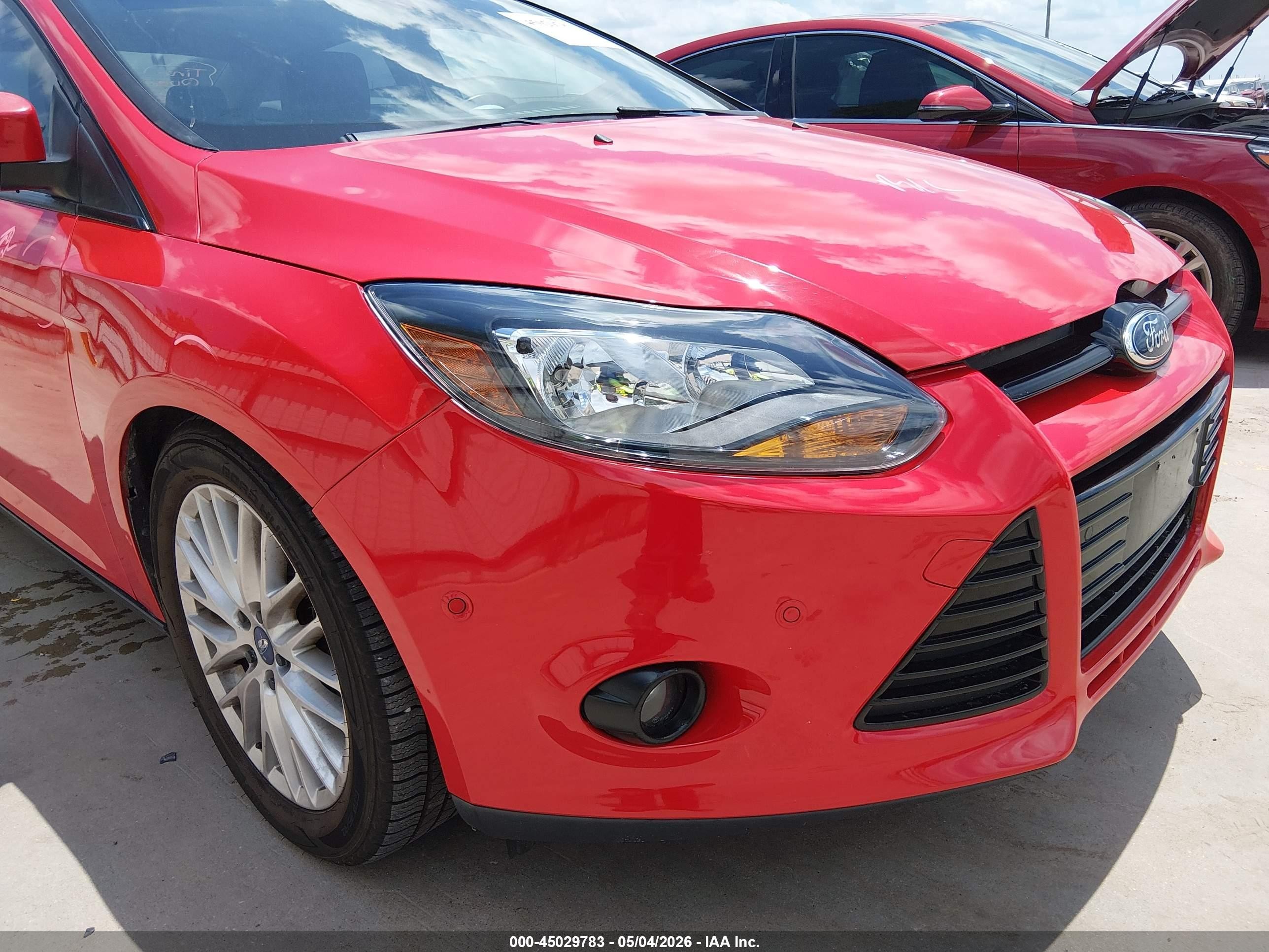 2012 Ford Focus Sel Красный vin: 1FAHP3H20CL172866