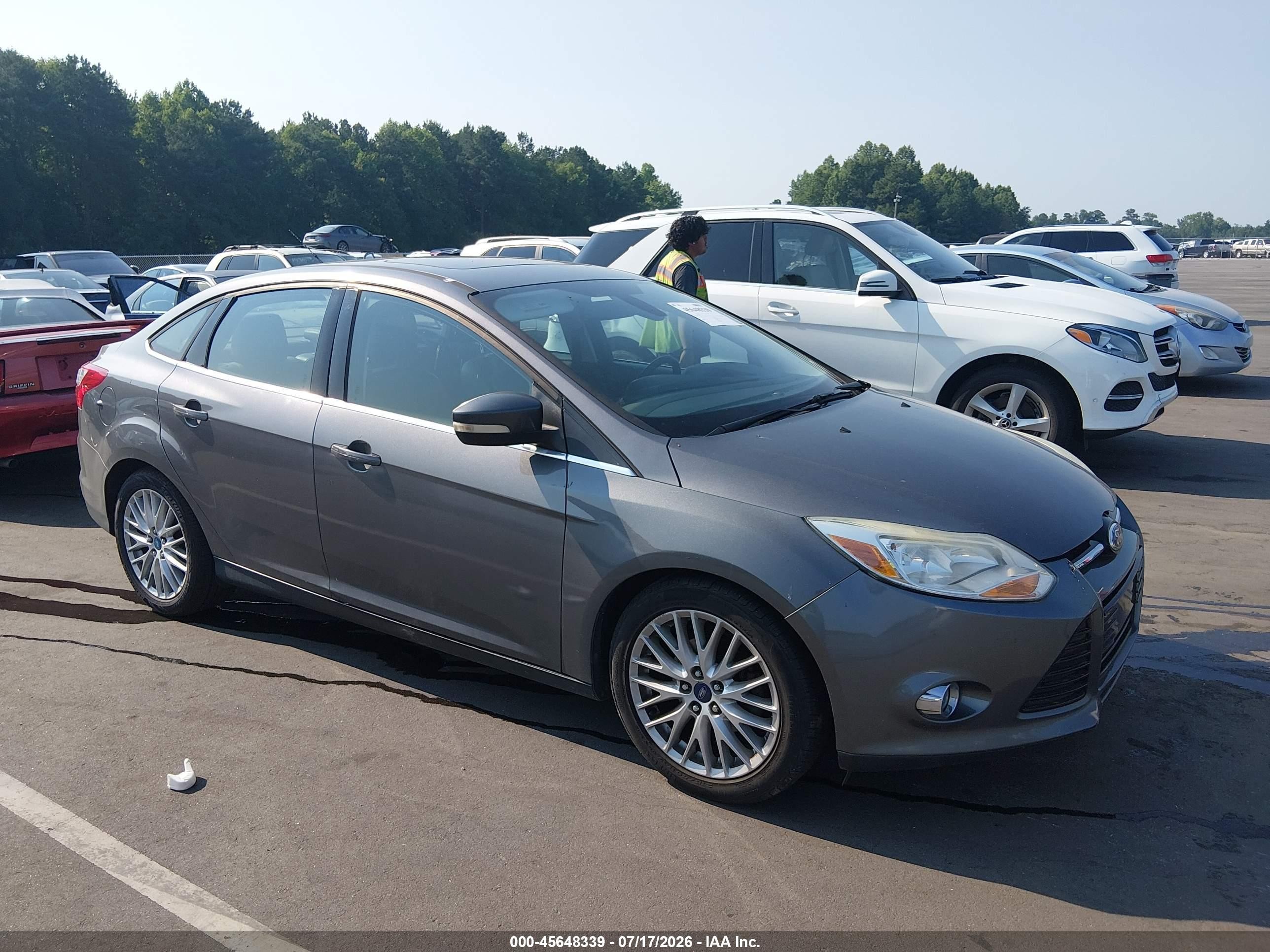 2012 Ford Focus Sel Gray vin: 1FAHP3H20CL180014