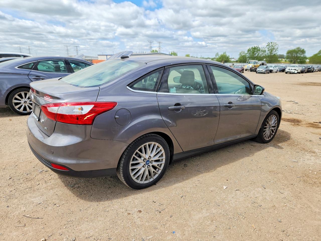 2012 Ford Focus Sel Серый vin: 1FAHP3H20CL188310