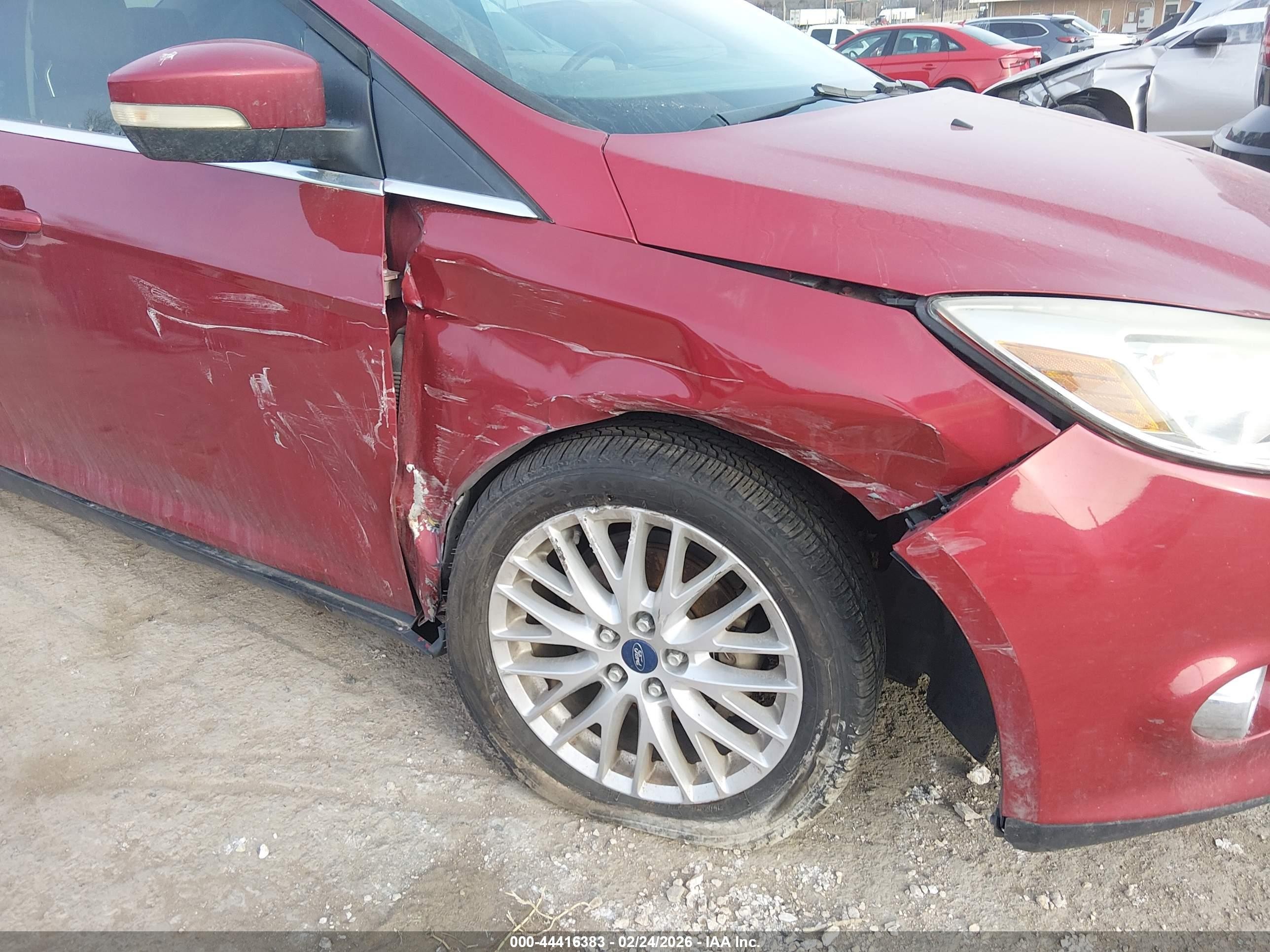 2012 Ford Focus Sel Red vin: 1FAHP3H20CL267296