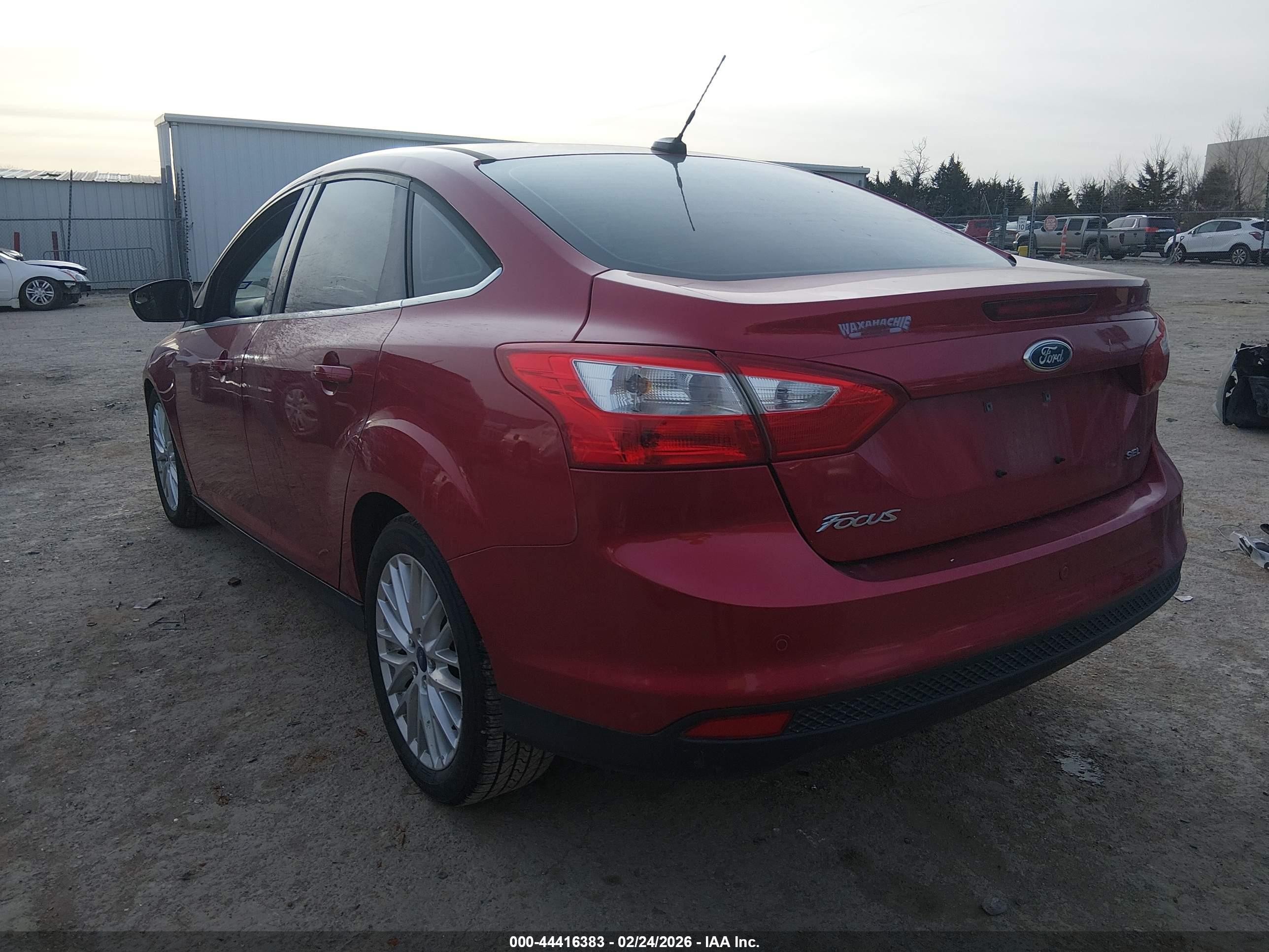 2012 Ford Focus Sel Red vin: 1FAHP3H20CL267296
