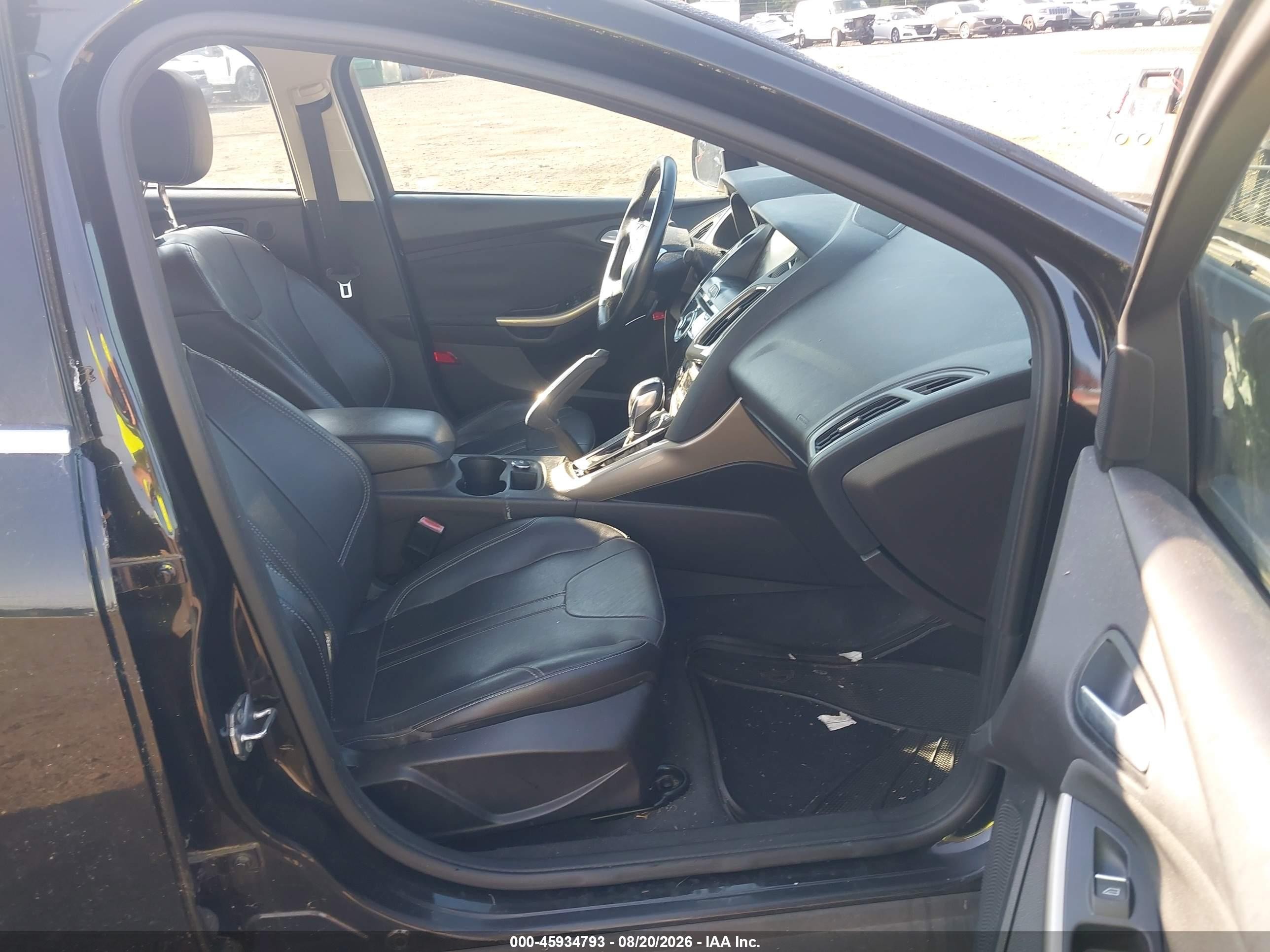2012 Ford Focus Sel Черный vin: 1FAHP3H20CL352042