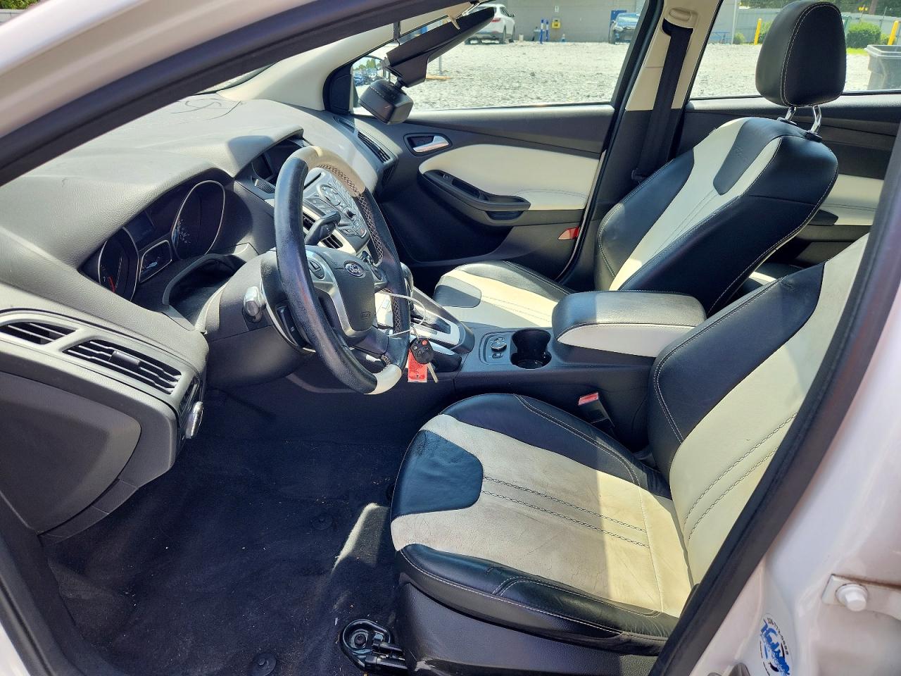 2012 Ford Focus Sel White vin: 1FAHP3H20CL360805