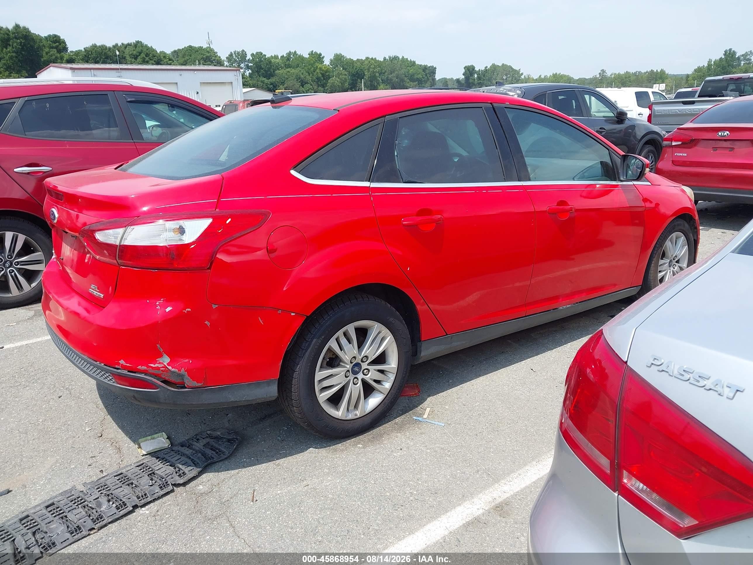 2012 Ford Focus Sel Red vin: 1FAHP3H20CL393612
