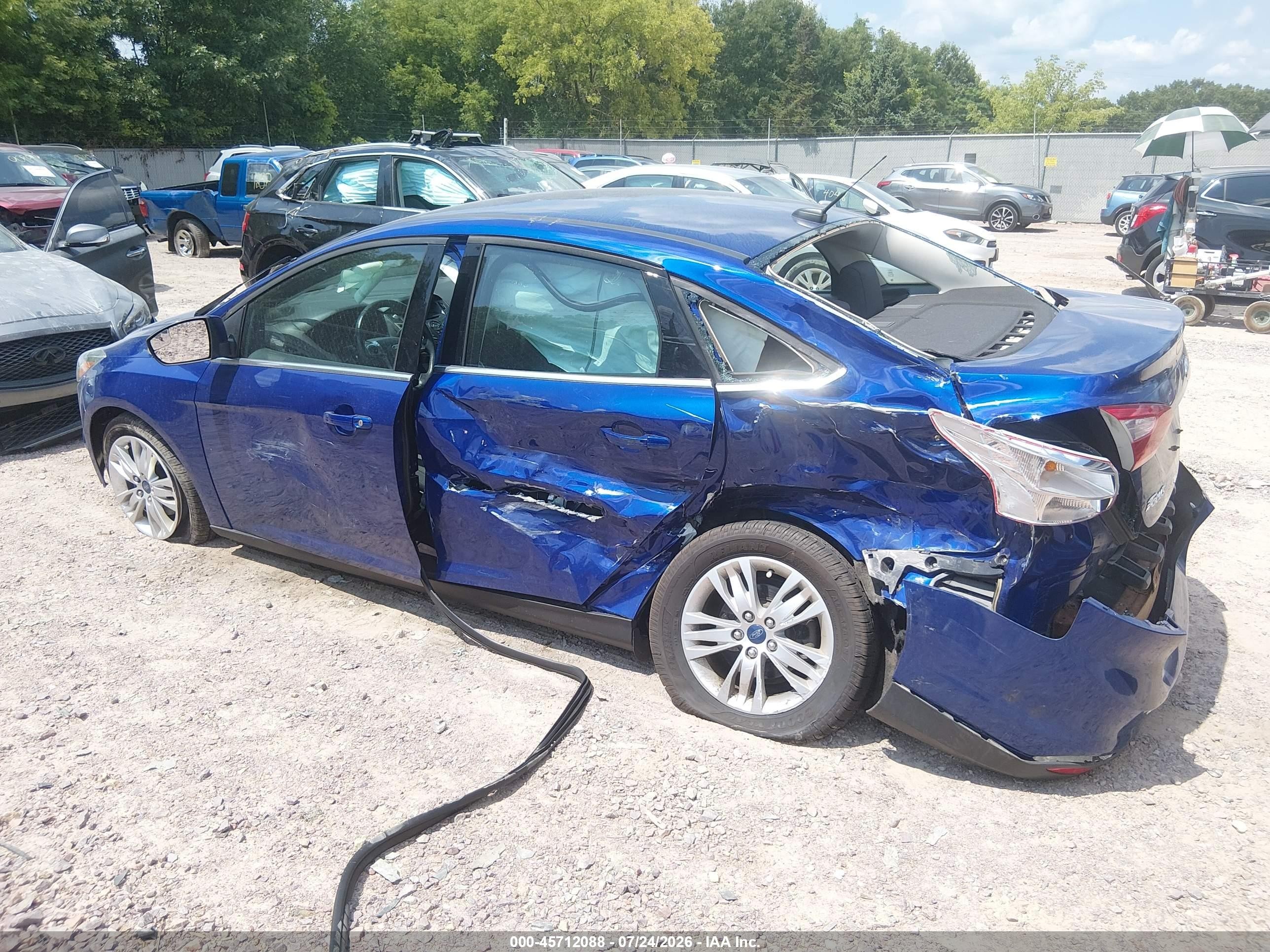 2012 Ford Focus Sel Синий vin: 1FAHP3H20CL474030