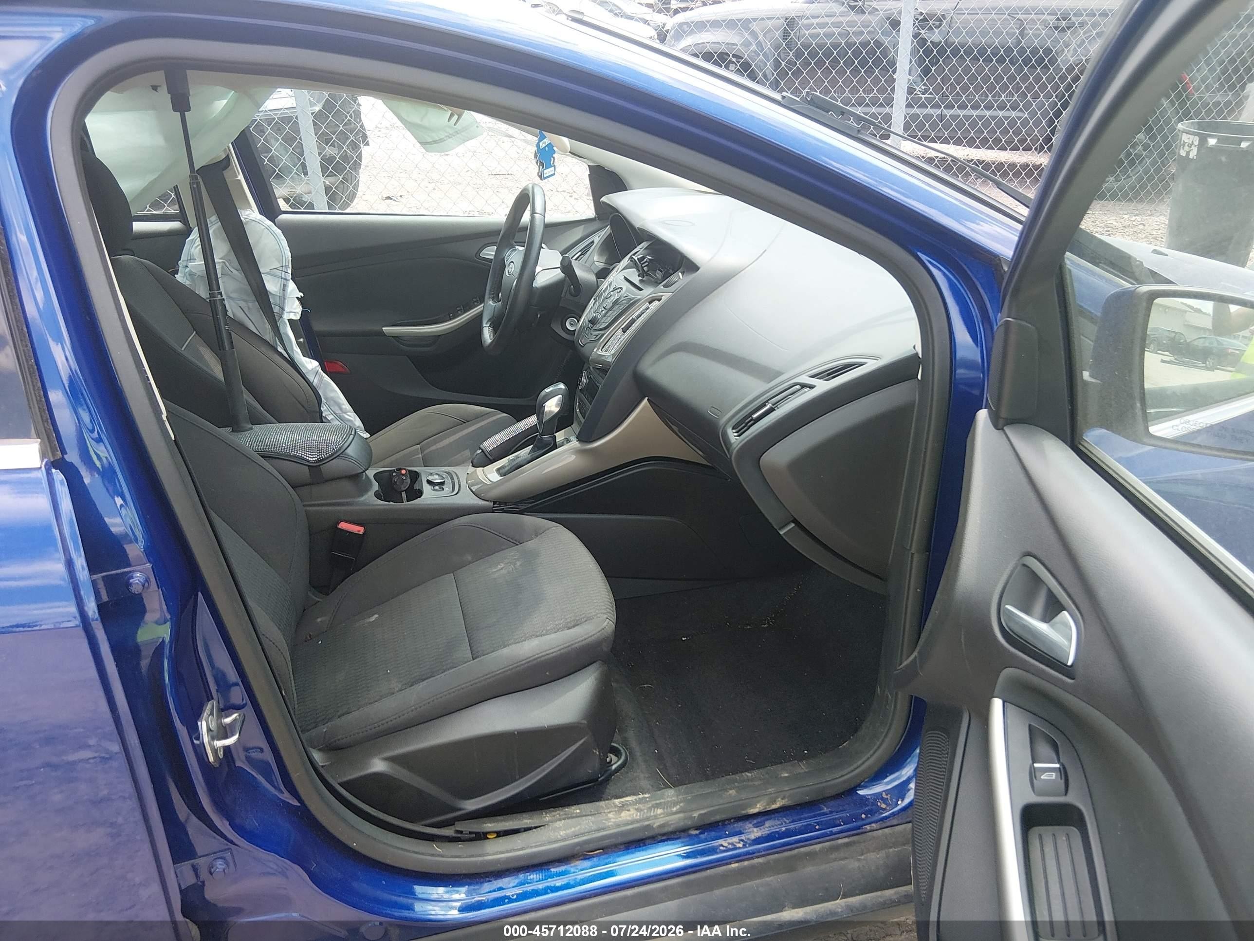 2012 Ford Focus Sel Синий vin: 1FAHP3H20CL474030