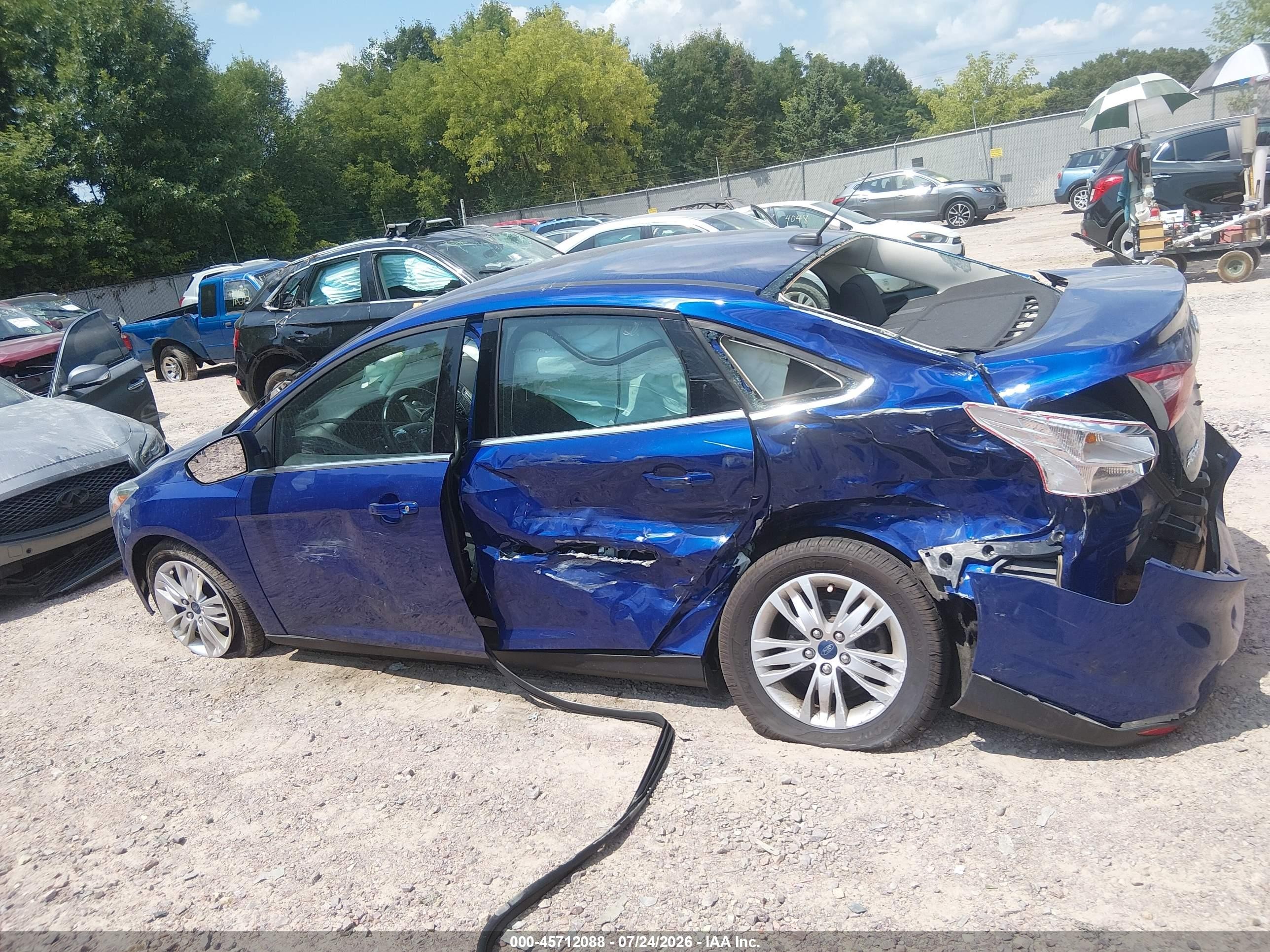 2012 Ford Focus Sel Синий vin: 1FAHP3H20CL474030