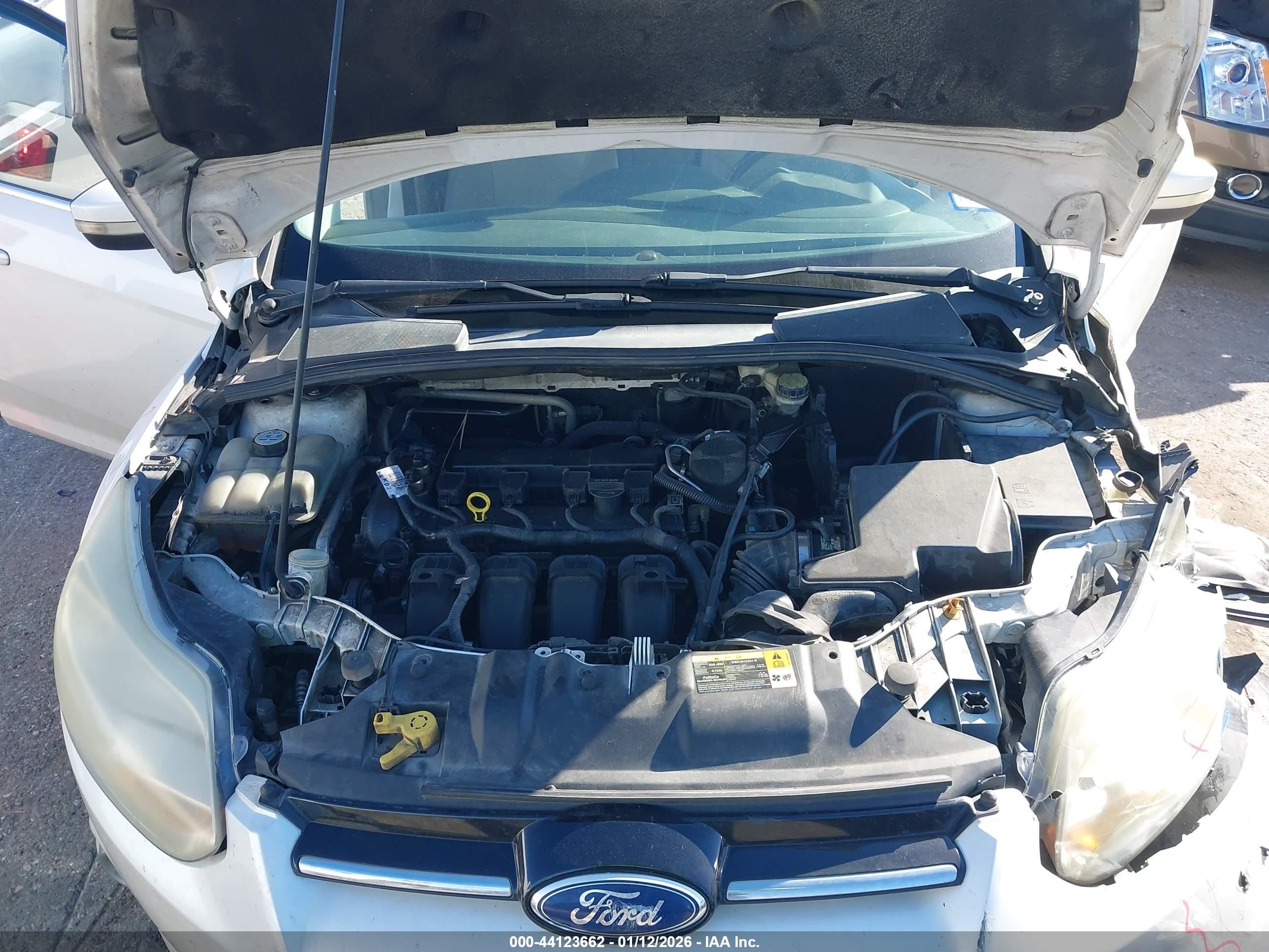 2012 Ford Focus Sel Белый vin: 1FAHP3H21CL139617