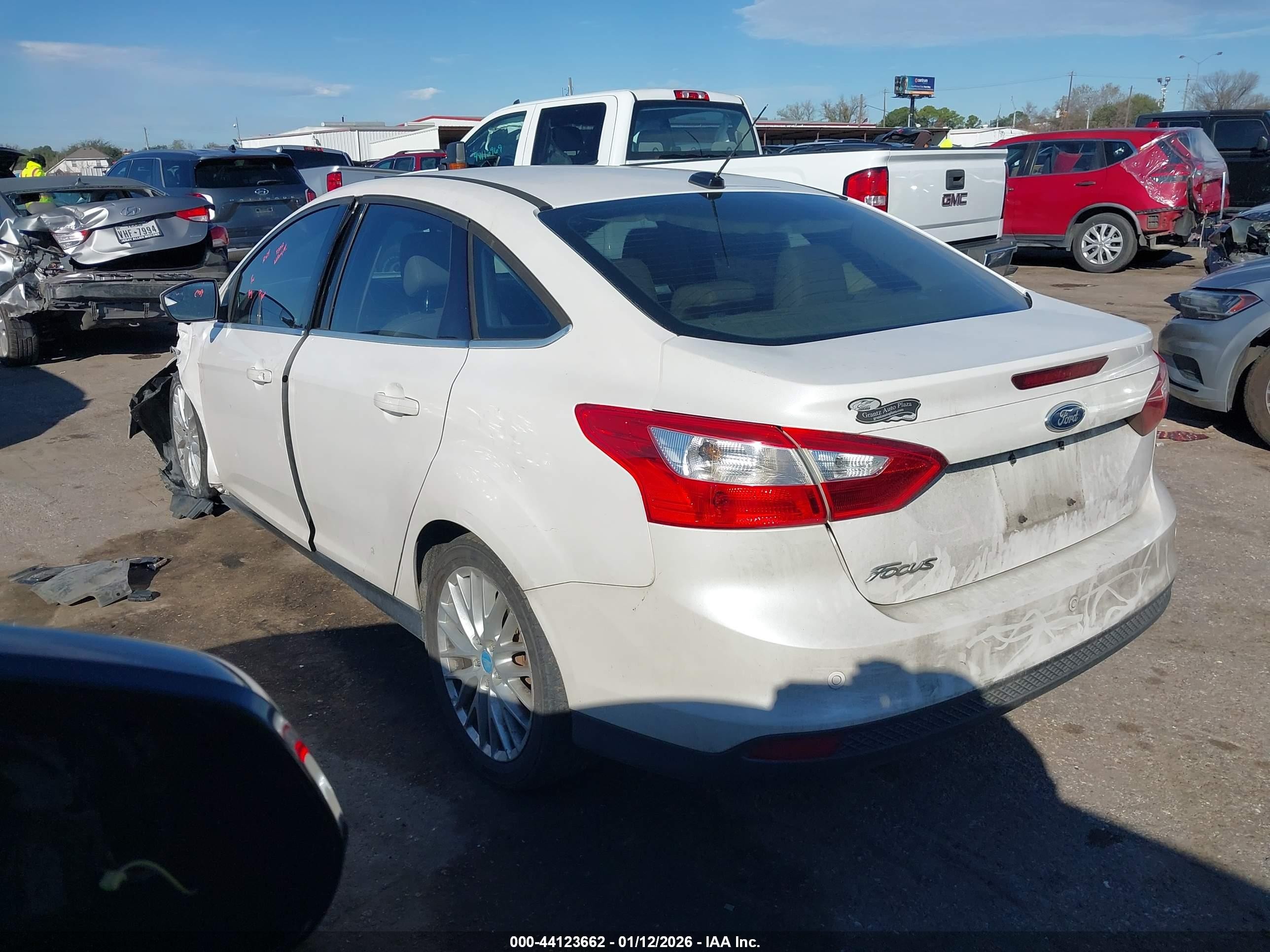 2012 Ford Focus Sel Белый vin: 1FAHP3H21CL139617