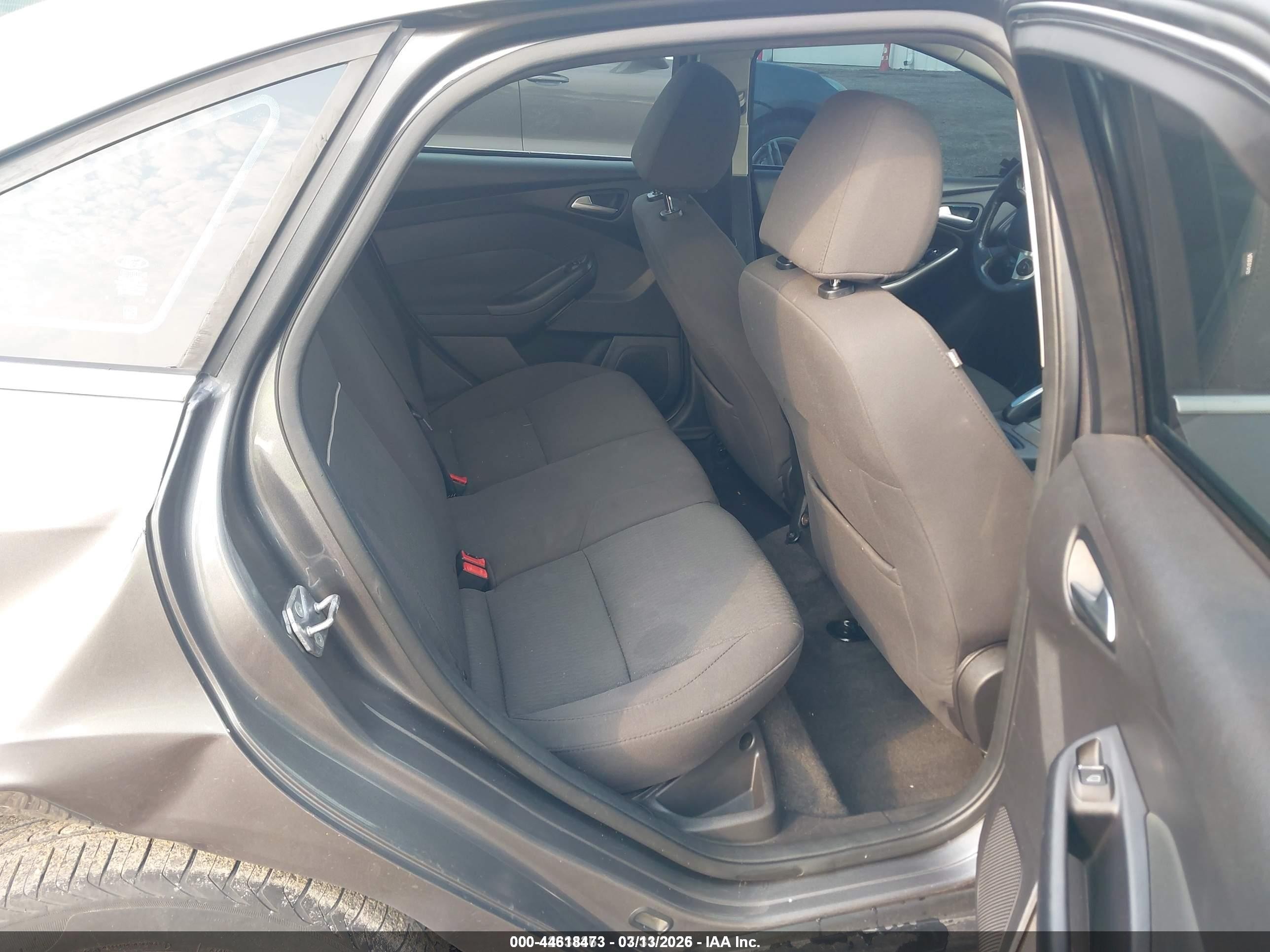 2012 Ford Focus Sel Gray vin: 1FAHP3H21CL437861