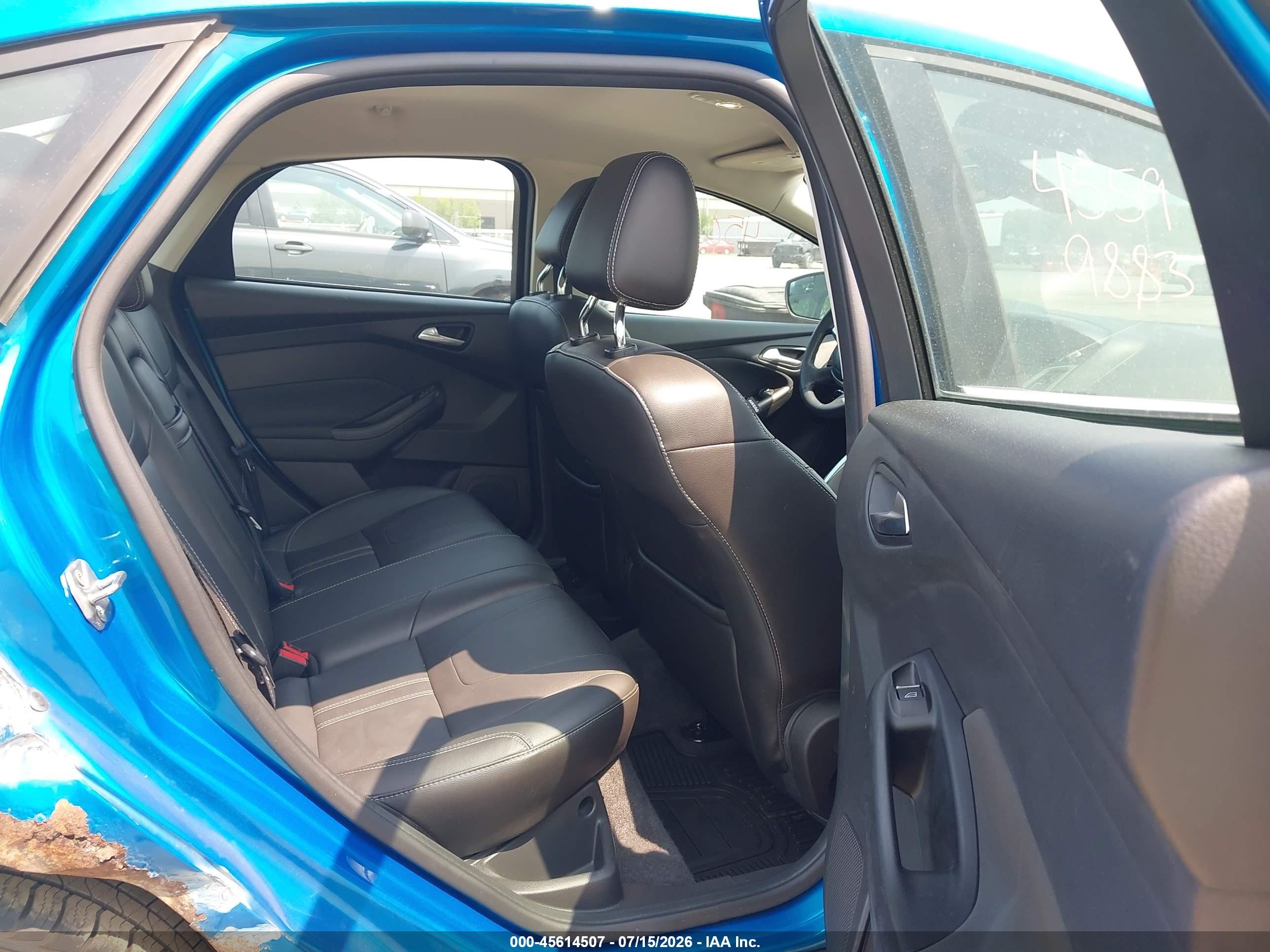 2012 Ford Focus Sel Blue vin: 1FAHP3H22CL242433