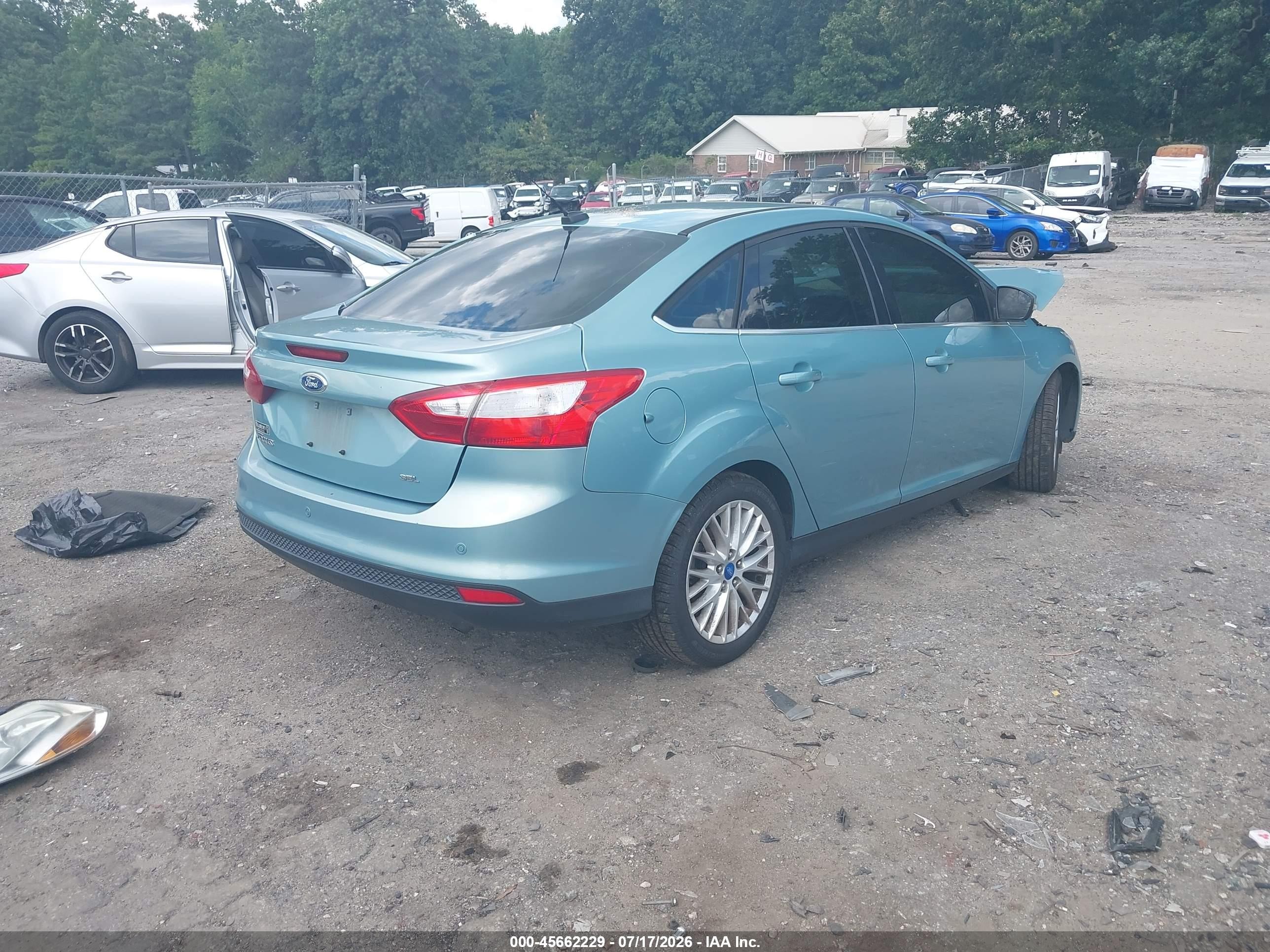 2012 Ford Focus Sel Blue vin: 1FAHP3H22CL245235