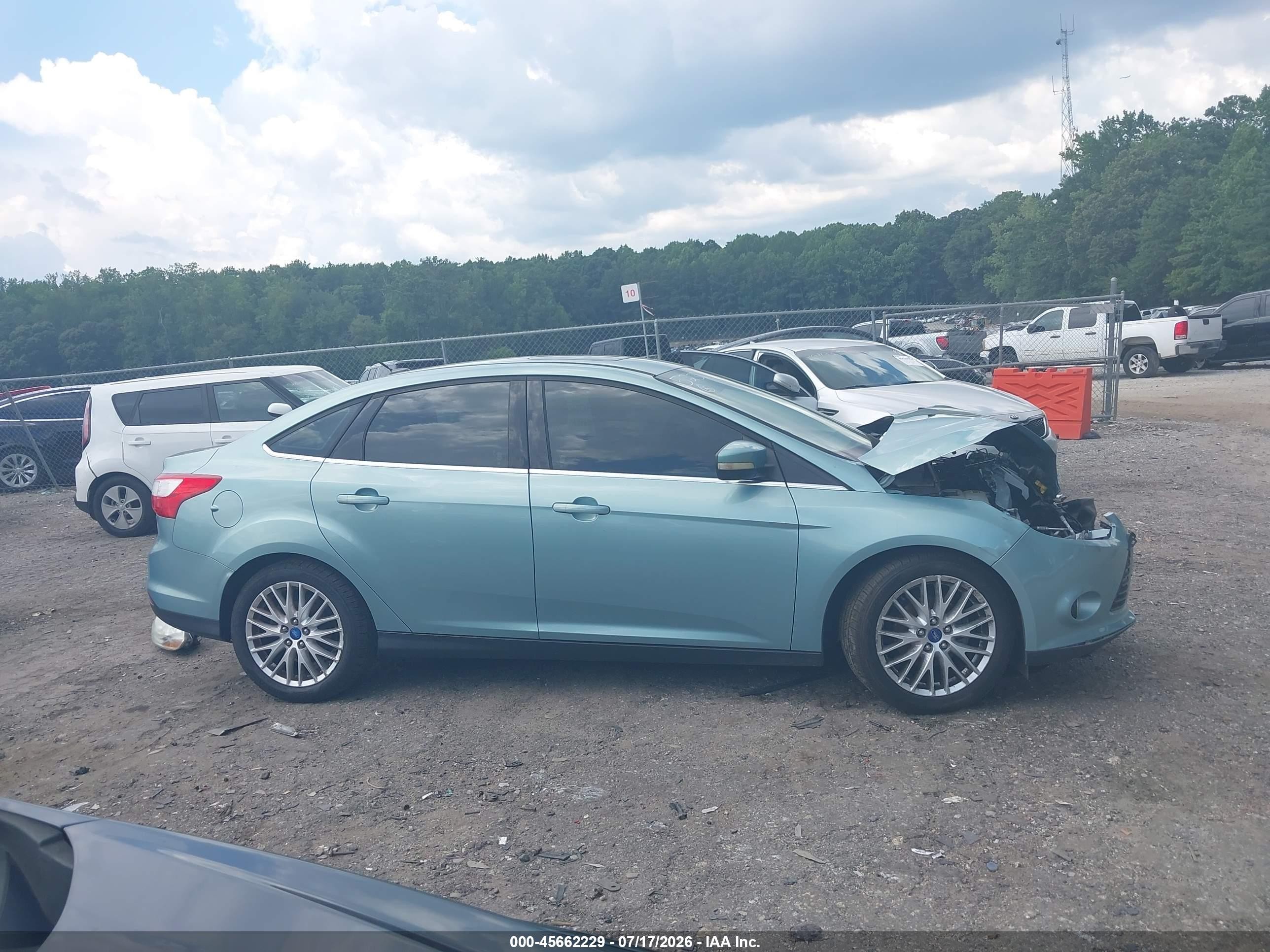 2012 Ford Focus Sel Blue vin: 1FAHP3H22CL245235