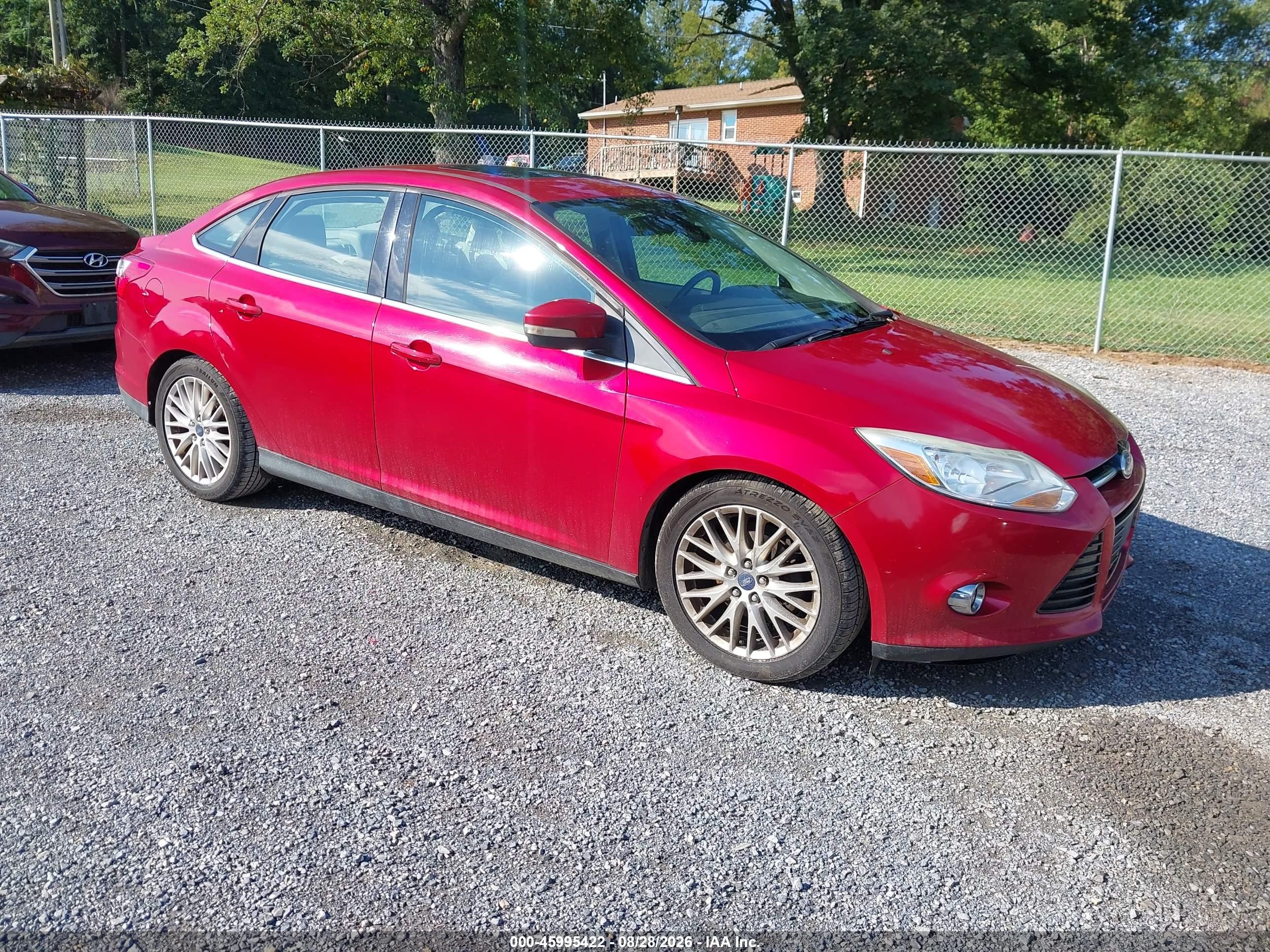 2012 Ford Focus Sel Red vin: 1FAHP3H22CL298758