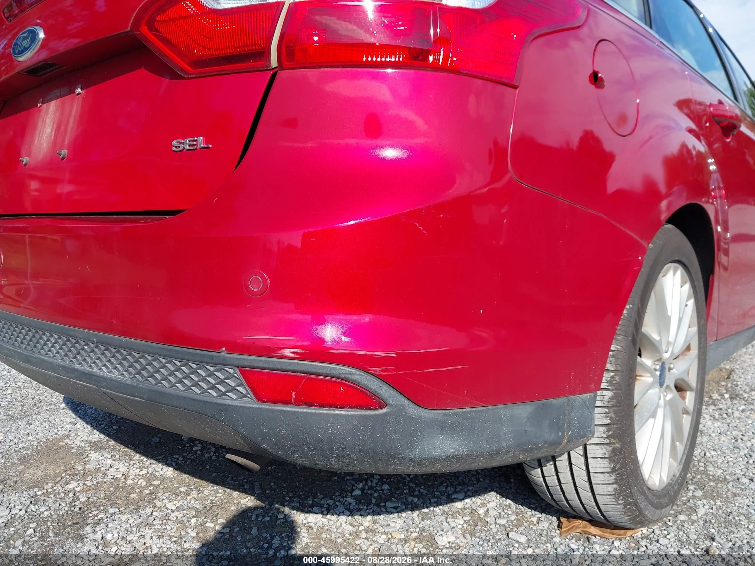 2012 Ford Focus Sel Red vin: 1FAHP3H22CL298758