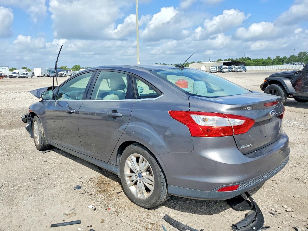 2012 Ford Focus Sel Gray vin: 1FAHP3H22CL360384