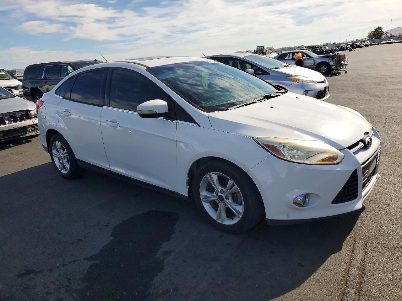 2012 Ford Focus Sel White vin: 1FAHP3H22CL393305