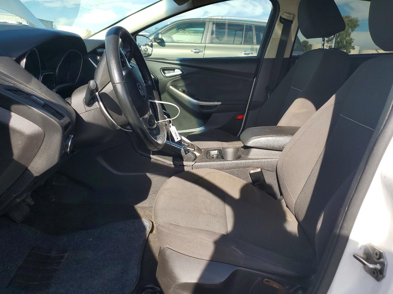 2012 Ford Focus Sel White vin: 1FAHP3H22CL393305
