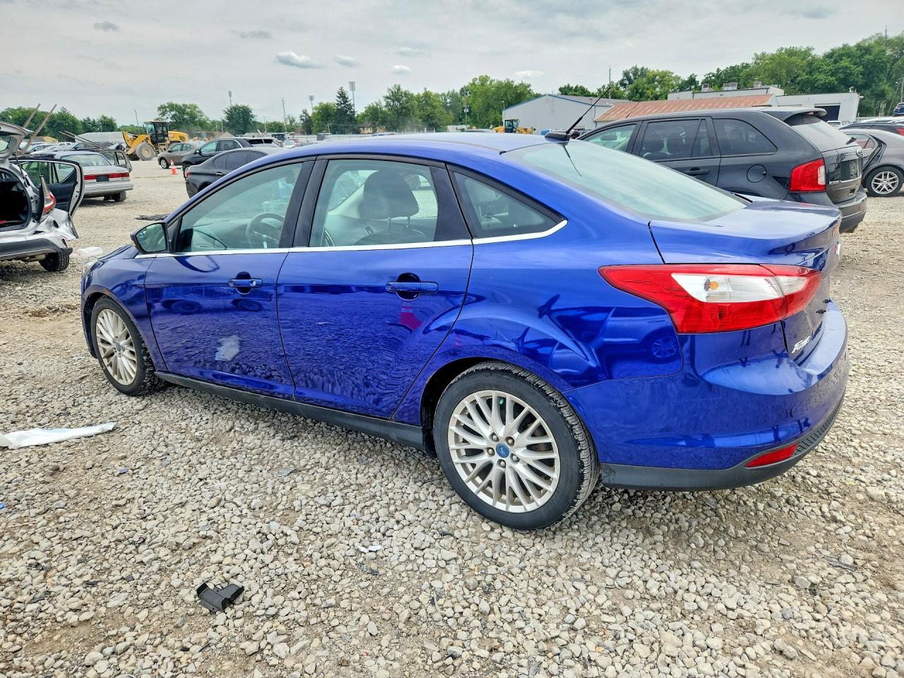 2012 Ford Focus Sel Blue vin: 1FAHP3H22CL395040