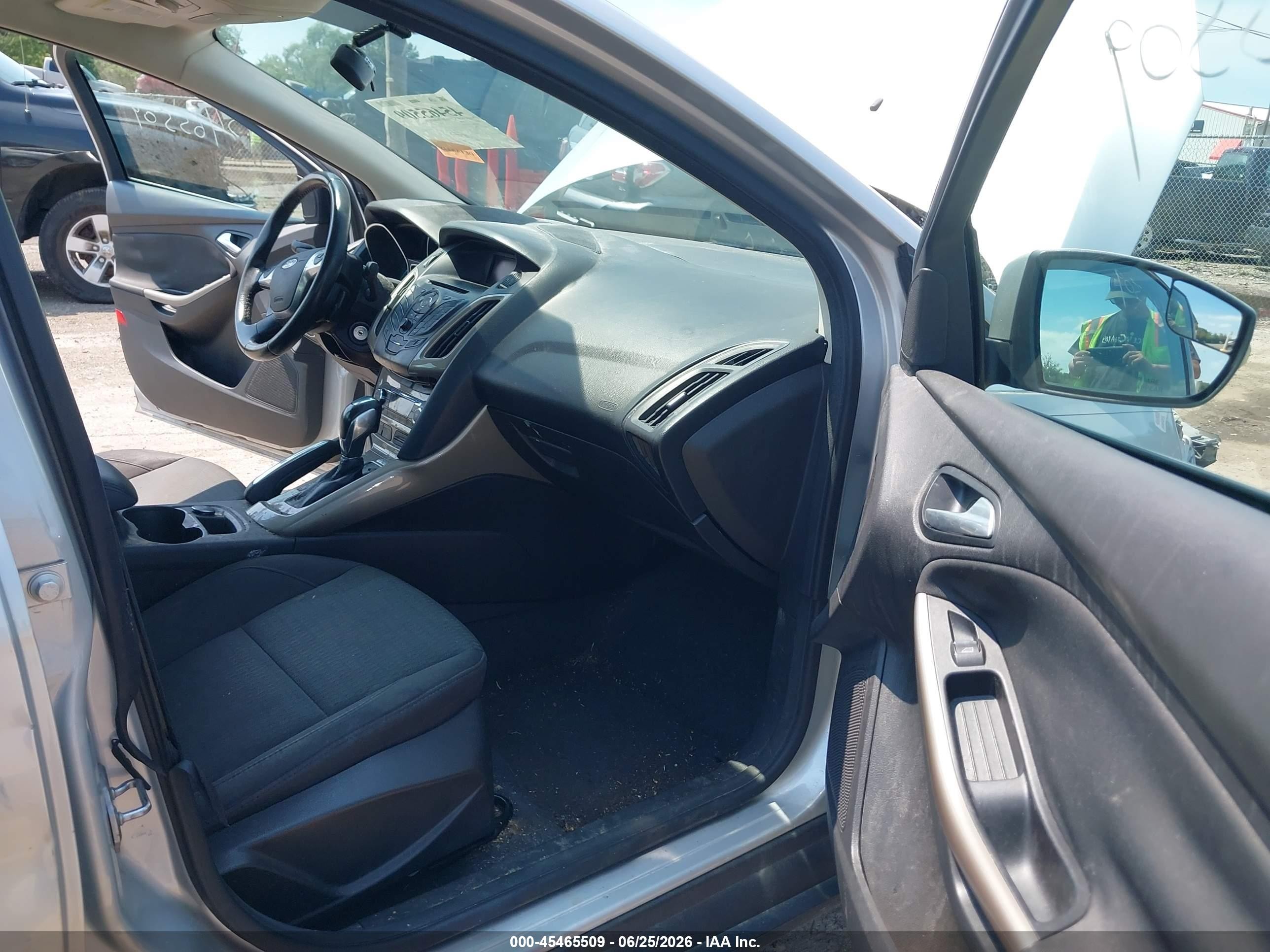 2012 Ford Focus Sel Silver vin: 1FAHP3H23CL135410