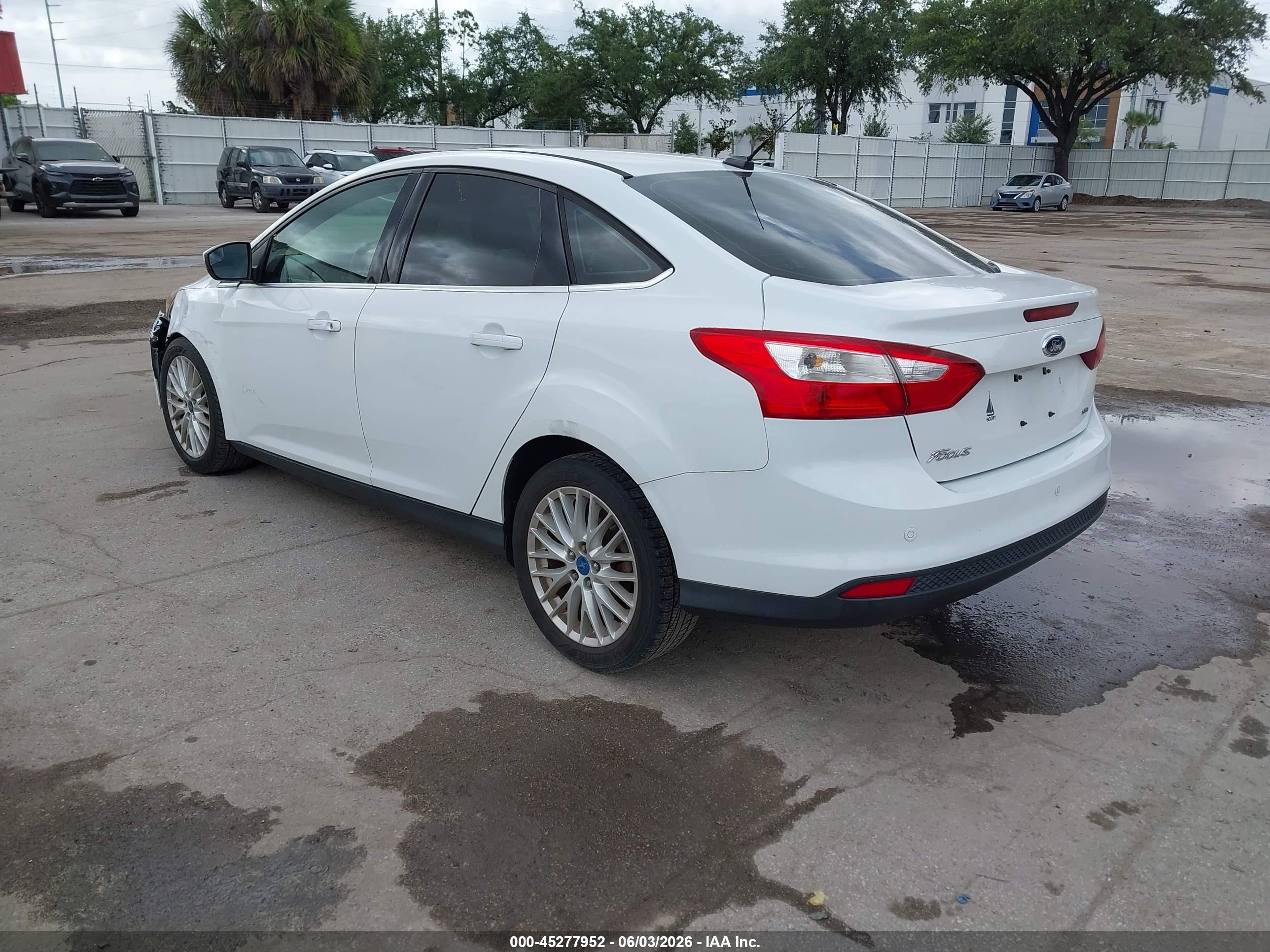 2012 Ford Focus Sel White vin: 1FAHP3H23CL171985