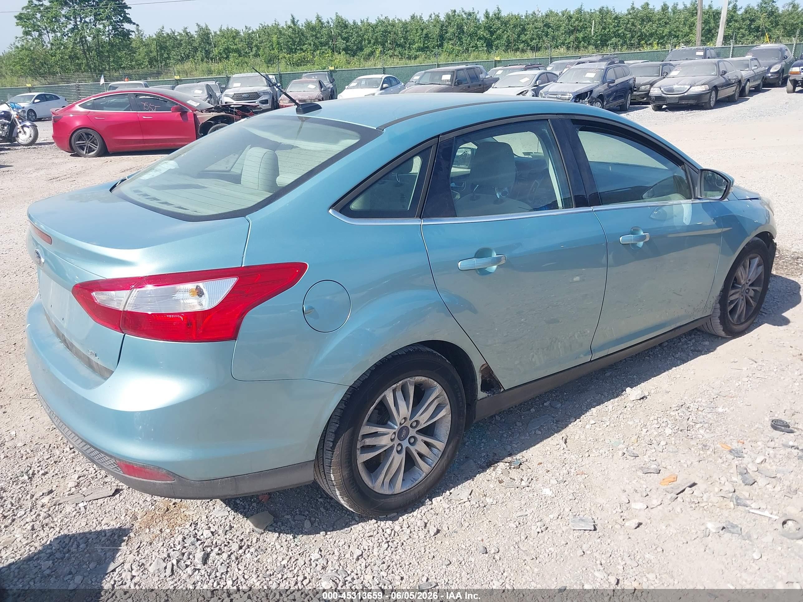 2012 Ford Focus Sel Light Blue vin: 1FAHP3H23CL233417