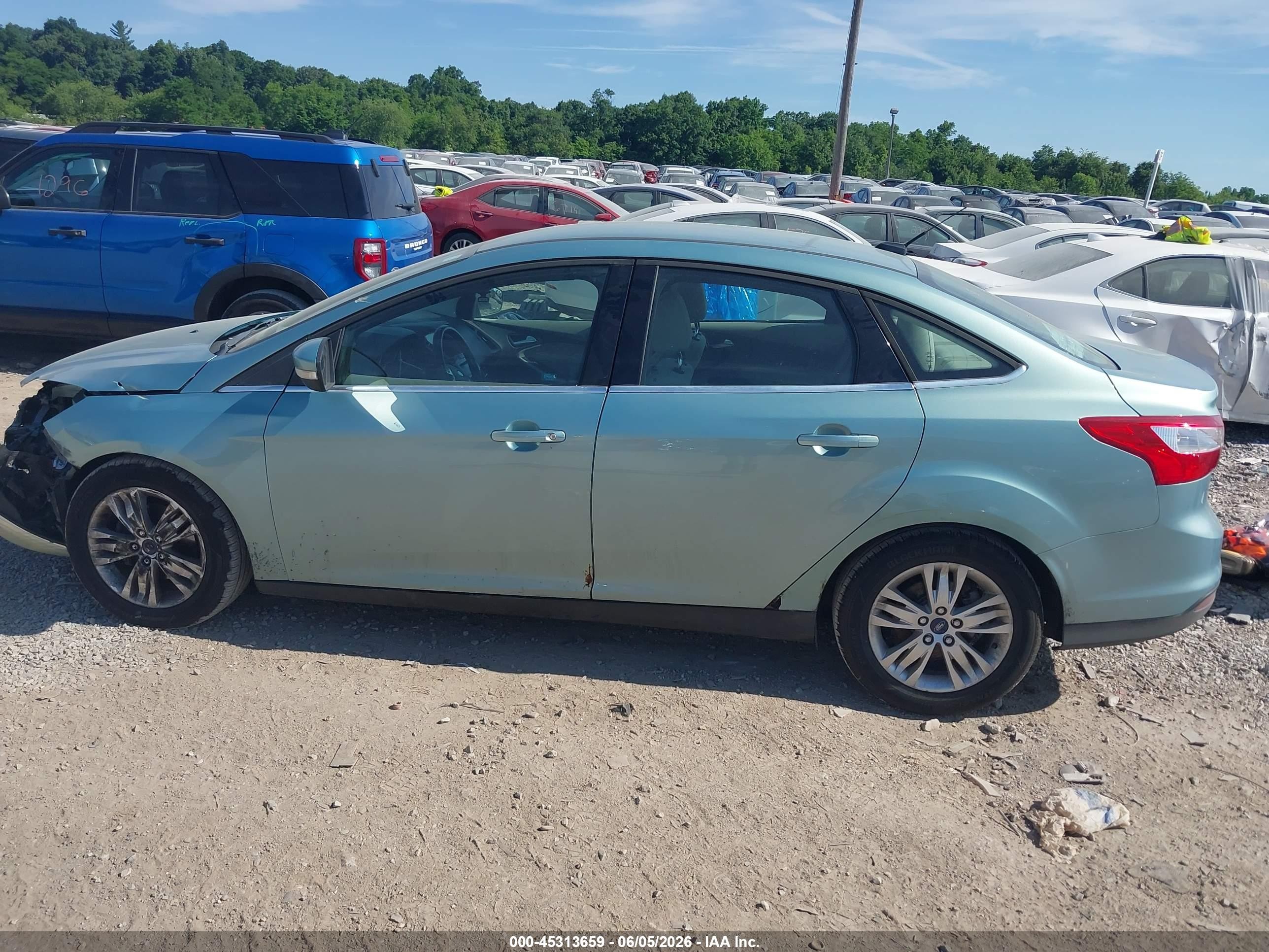 2012 Ford Focus Sel Light Blue vin: 1FAHP3H23CL233417