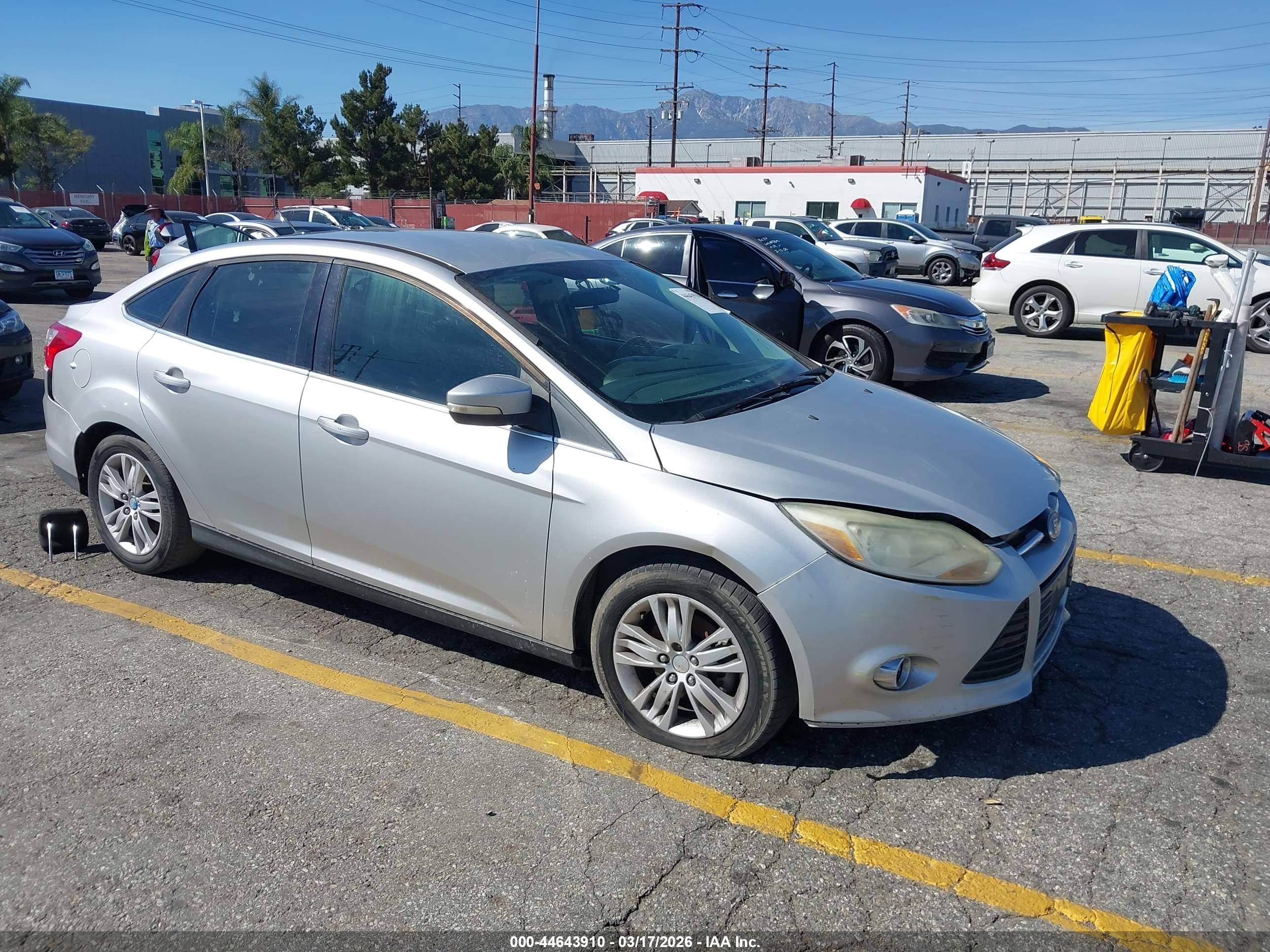 2012 Ford Focus Sel Gray vin: 1FAHP3H23CL251142